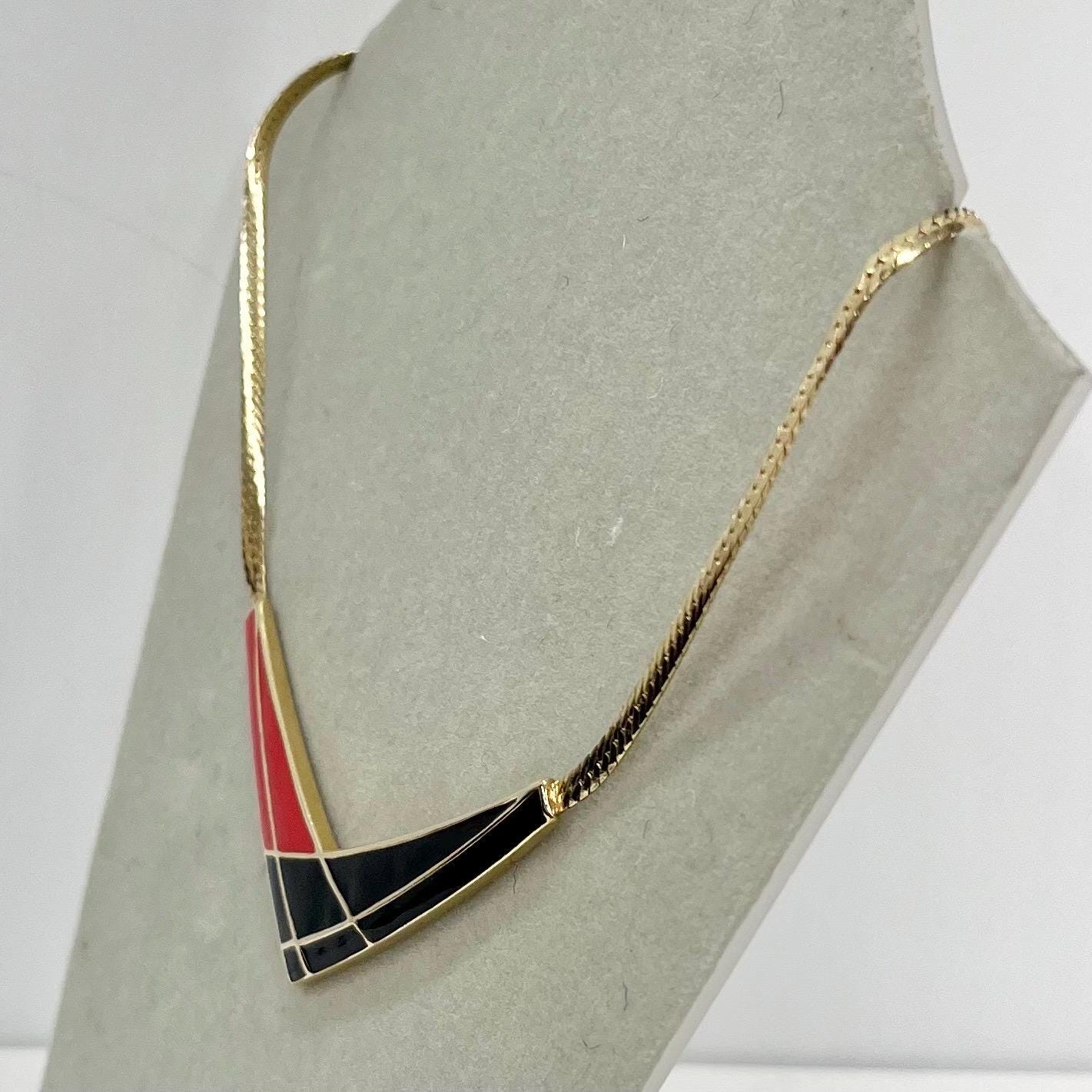 Vintage Gold Tone Black & Red V Neck Enamelled Chain Necklace Fabulous 1970’s - 1980’s Collar Style Necklace TheGreenGlassGemShop