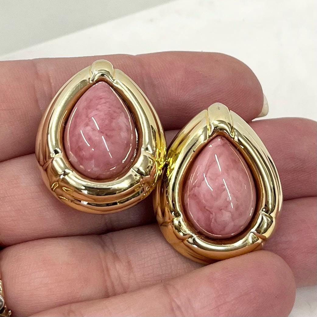 Vintage Chunky Gold Tone Pink Teardrop Statement Clip On Earrings 1980’s - 1990’s MillyOliverVintage
