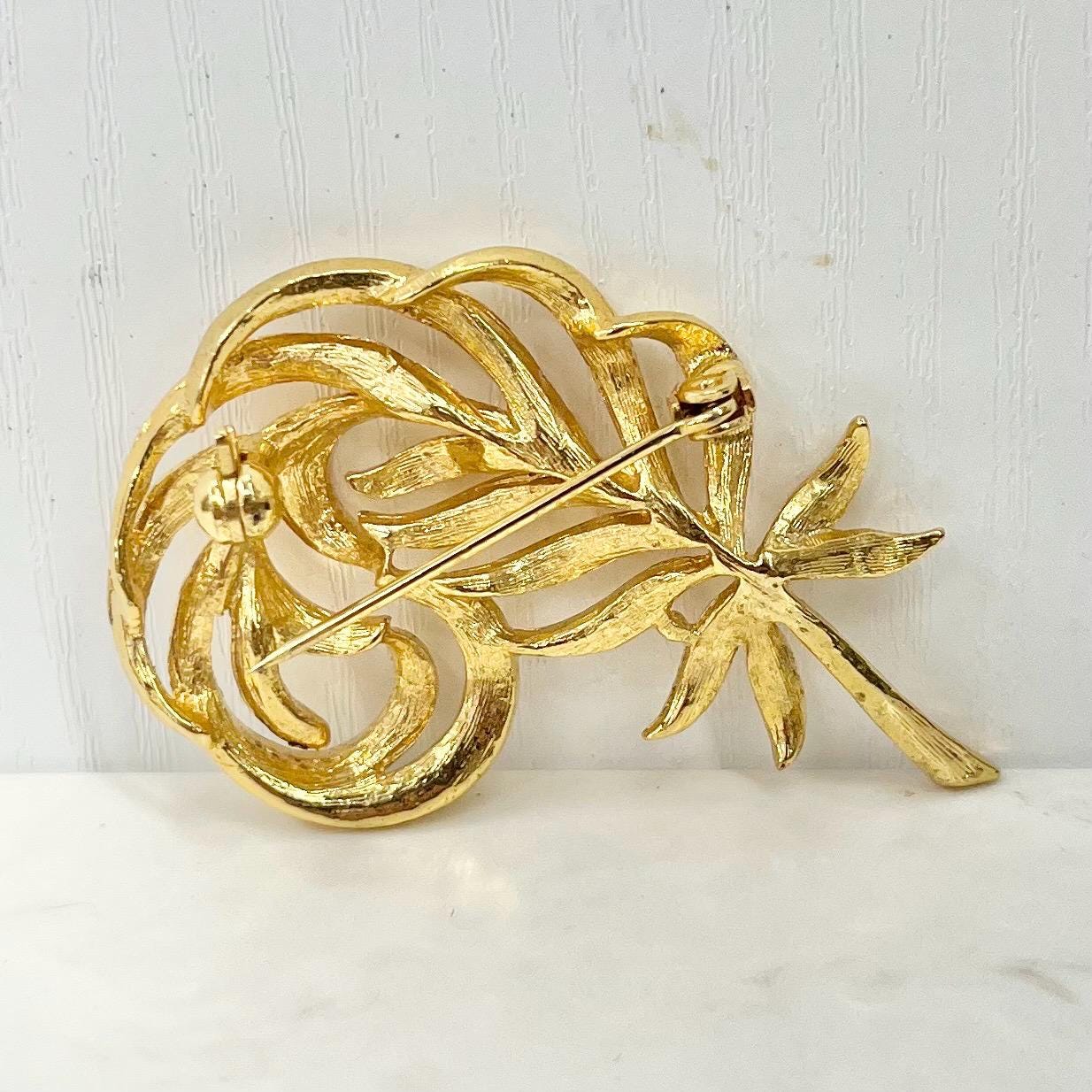 Vintage Gold Plated Scrolled Leaf Brooch Contempory Costume Jewellery Statement Piece MillyOliverVintage