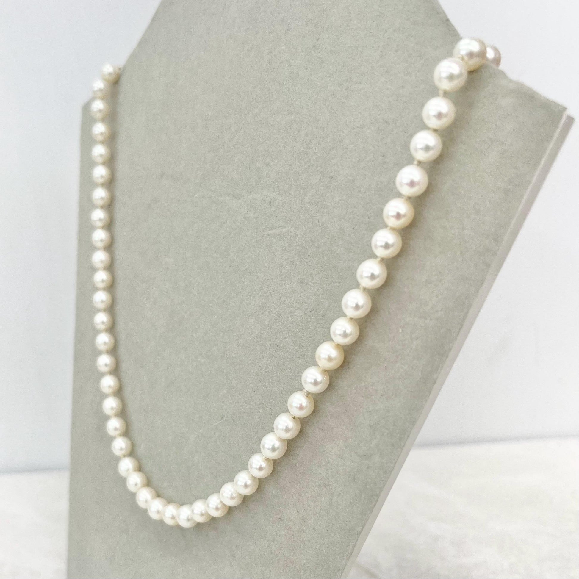 Vintage 18ct Yellow Gold Flower Clasp Natural Pearl Necklace 18” Long MillyOliverVintage