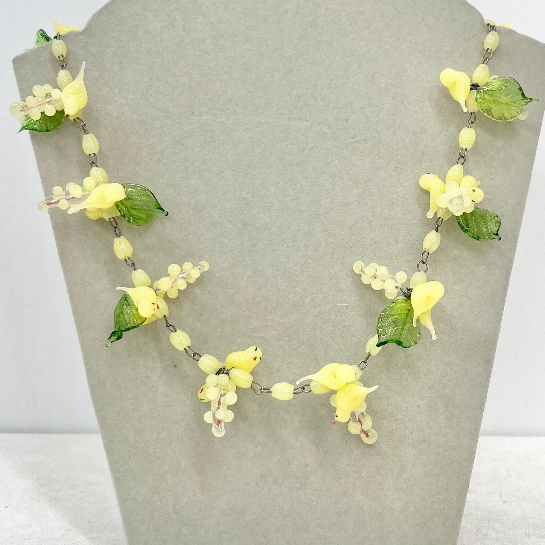 Vintage Italian Handblown Green and Yellow Vaseline Glass Bird & Grape Beaded Murano Necklace MillyOliverVintage