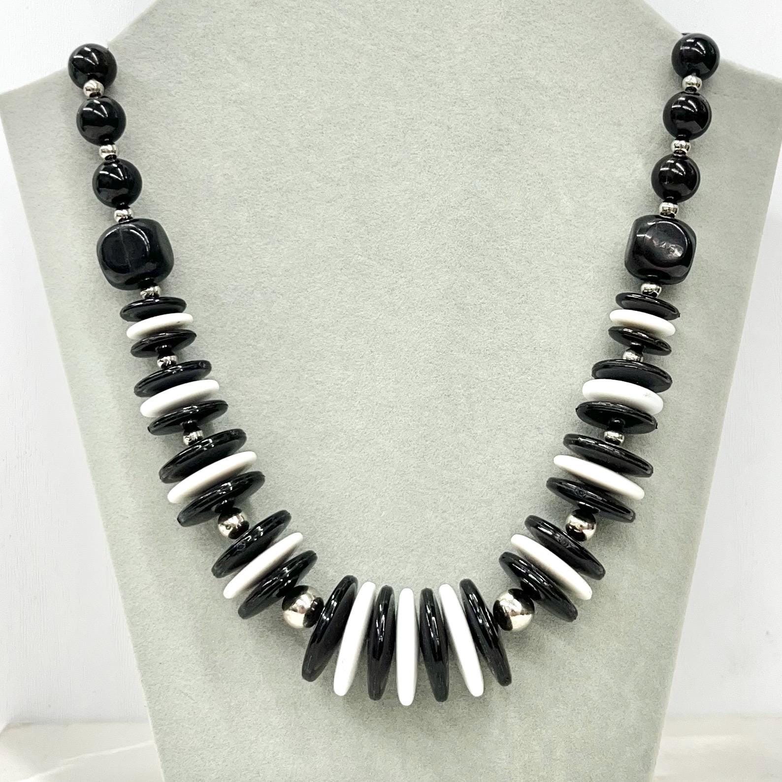 Vintage Black & White Acrylic / Plastic Disc Bead Necklace - 21" MillyOliverVintage