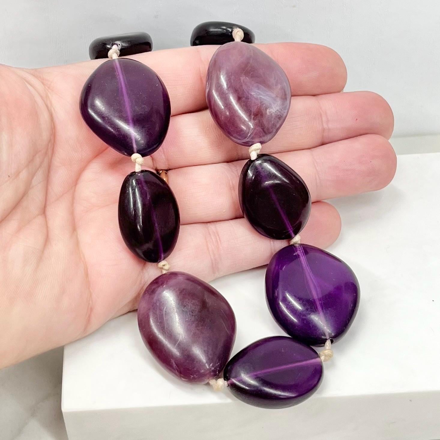 Vintage Amethyst Acrylic / Plastic Chunky Pebble Bead Necklace 20” Long with a 2” Extender Chain MillyOliverVintage