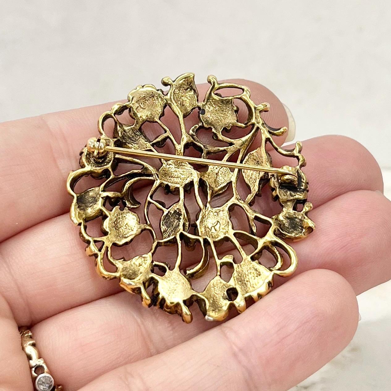 Vintage Antiqued Gold Tone Blue Enamelled Flower Brooch MillyOliverVintage