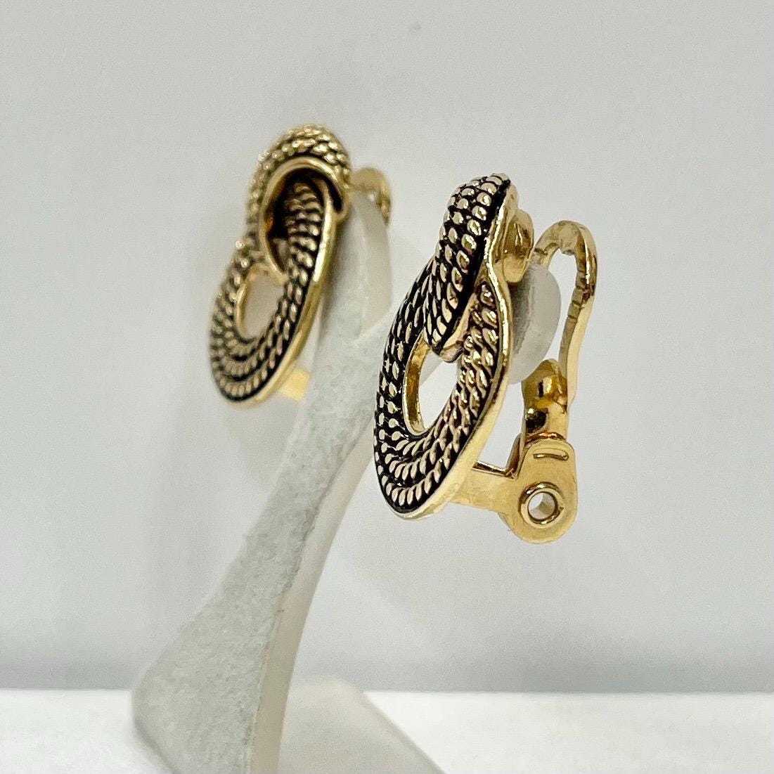 Vintage Monet Gold Tone Rope Twist Ring Drop Clip On Earrings Designer Monet Earrings TheGreenGlassGemShop