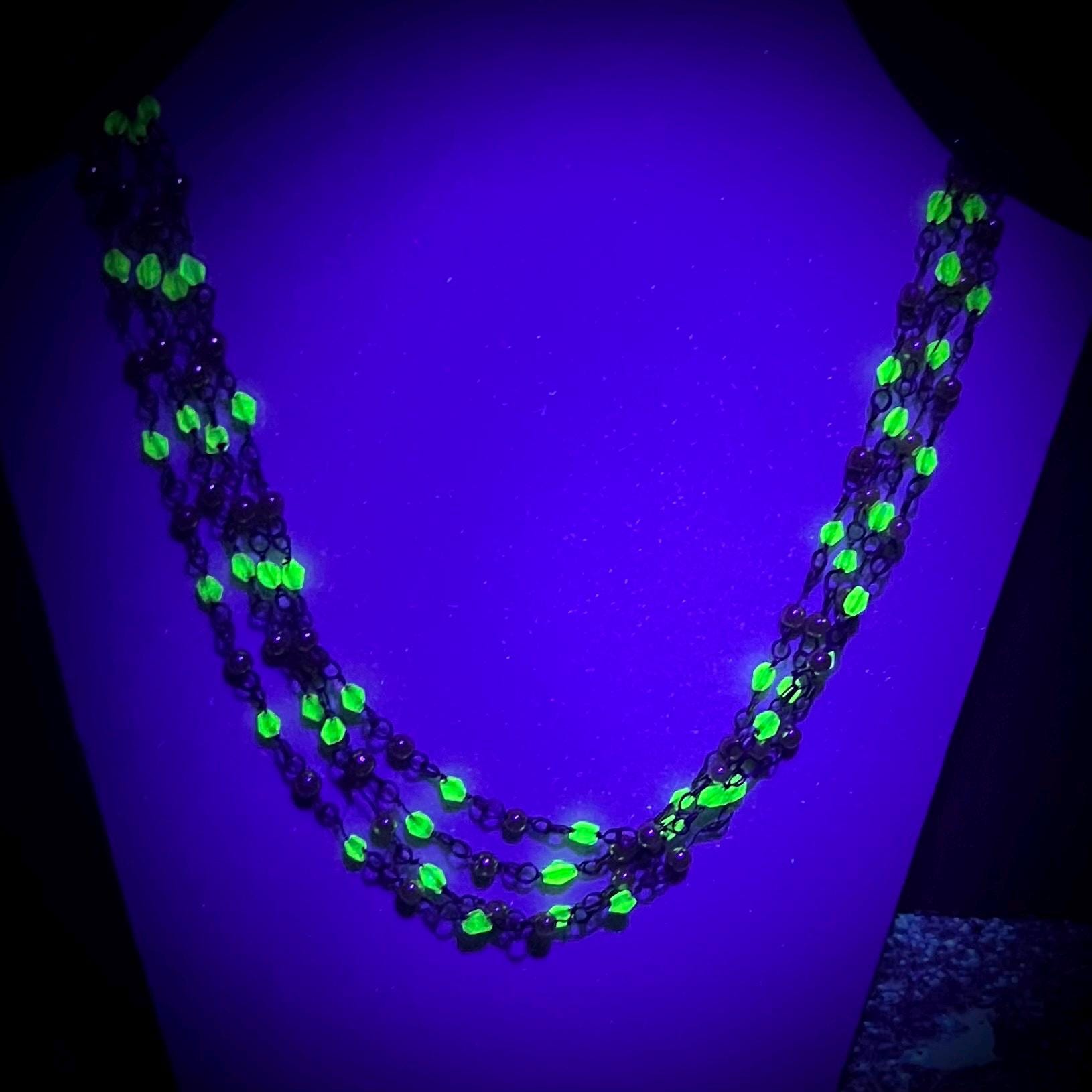 Vintage 70” Long Uranium Glass Bead & Peach Glass Necklace Dainty 20’s 30’s Flapper Beaded Chain Link UV Reactive Glow Jewellery Art Deco TheGreenGlassGemShop