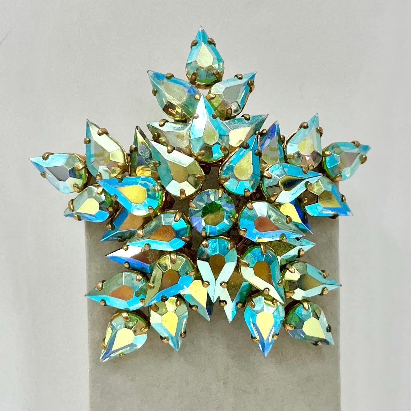 Huge Statement Green Crystal Snowflake Brooch Gold Tone with a Uranium Crystal Centre UV Reactive Glow Vintage Victorian Style Jewellery TheGreenGlassGemShop