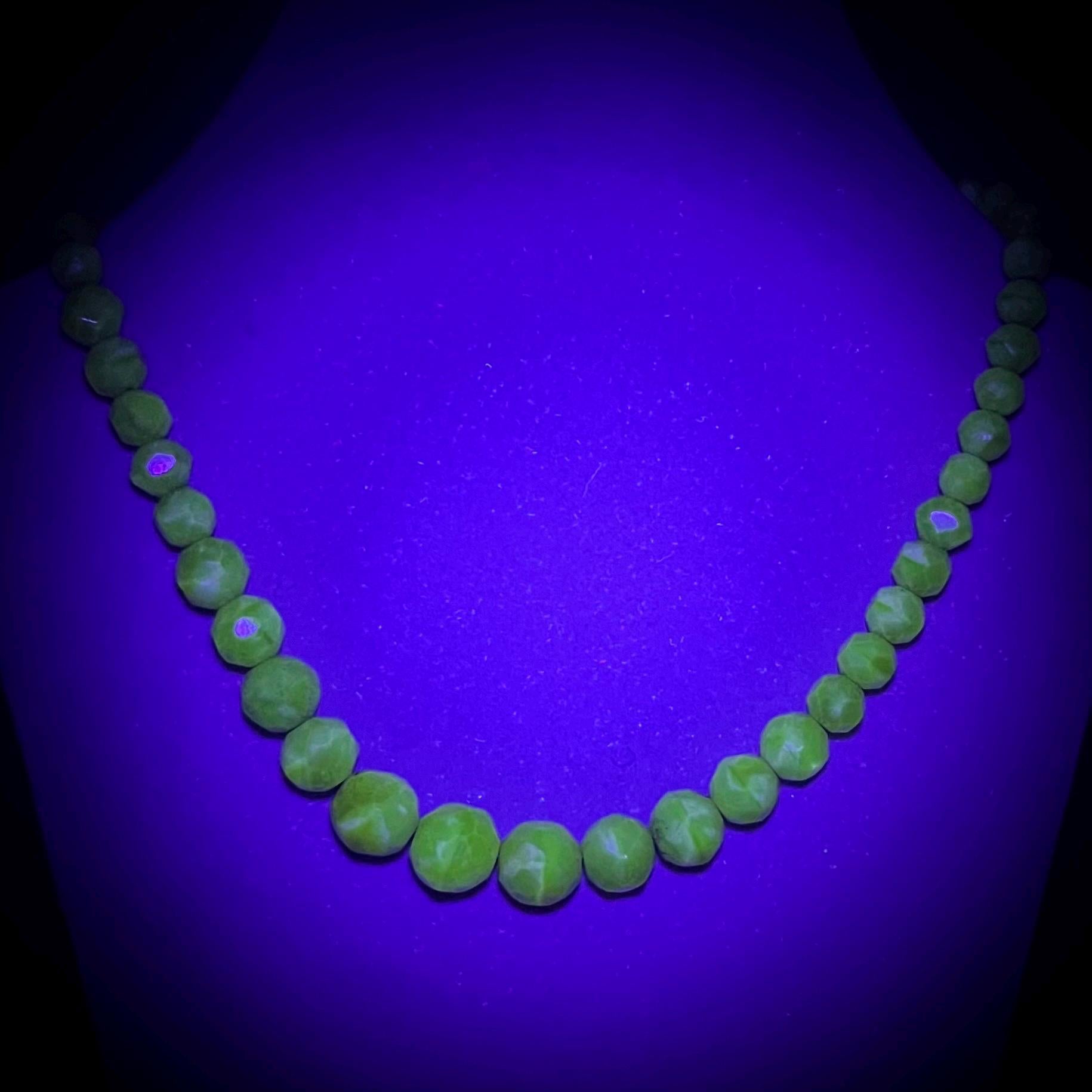 Vintage Yellow Uranium Glass Graduated Marbled Bead Necklace Bright Green UV Reactive Glow Jewellery 16” Long TheGreenGlassGemShop