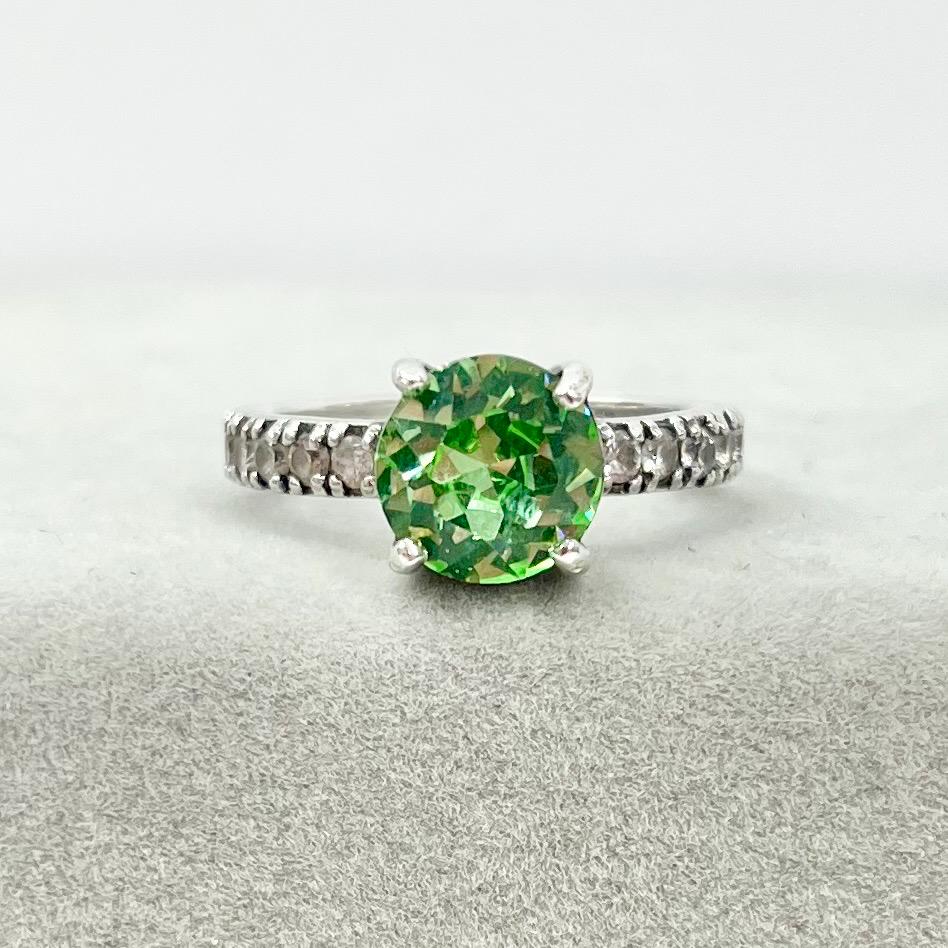 Sterling Silver Green Uranium Glass Round Cut Crystal Solitaire Ring with a Full Crystal Band UV Reactive Glow Size uk N 1/2 or us 7 TheGreenGlassGemShop
