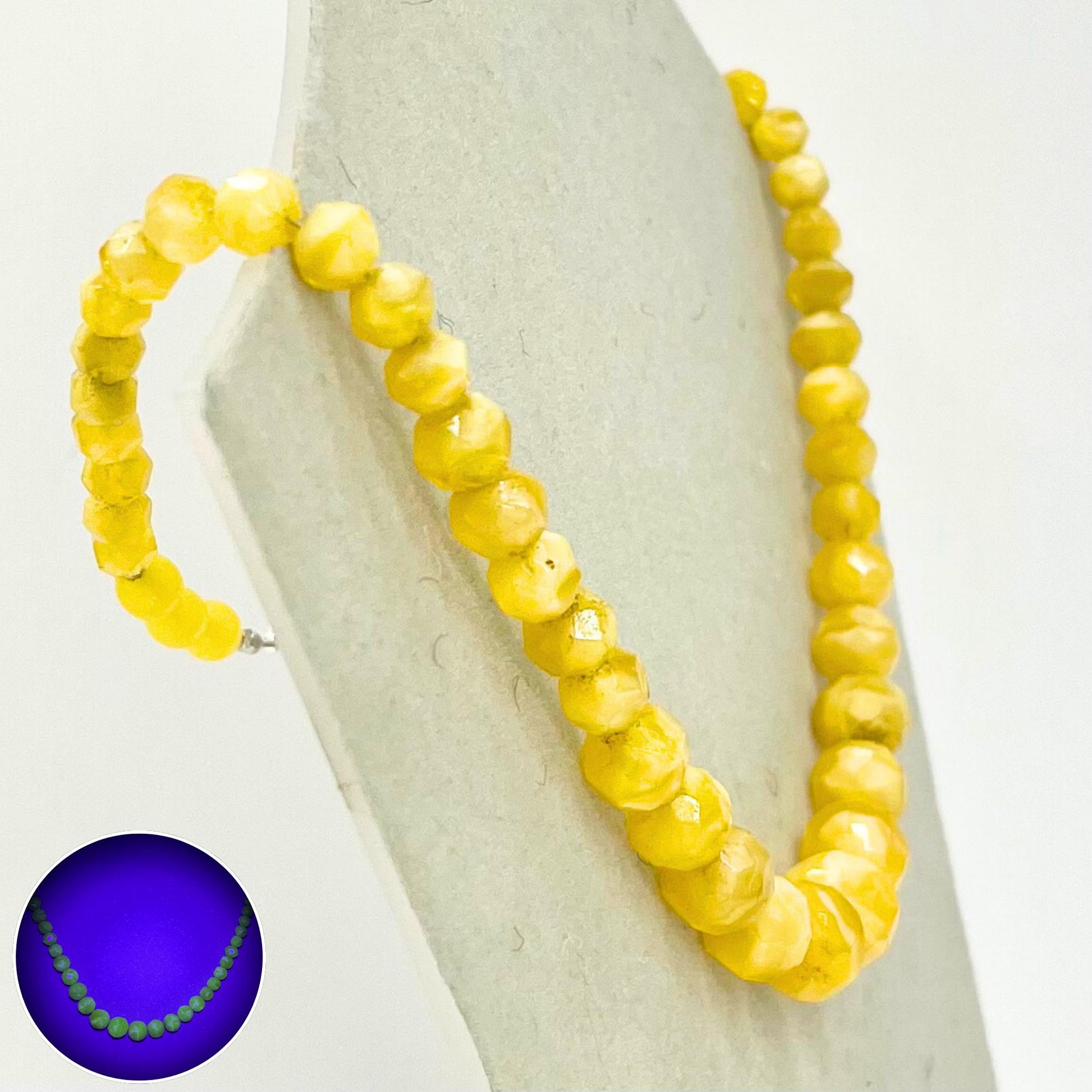 Vintage Yellow Uranium Glass Graduated Marbled Bead Necklace Bright Green UV Reactive Glow Jewellery 16” Long TheGreenGlassGemShop