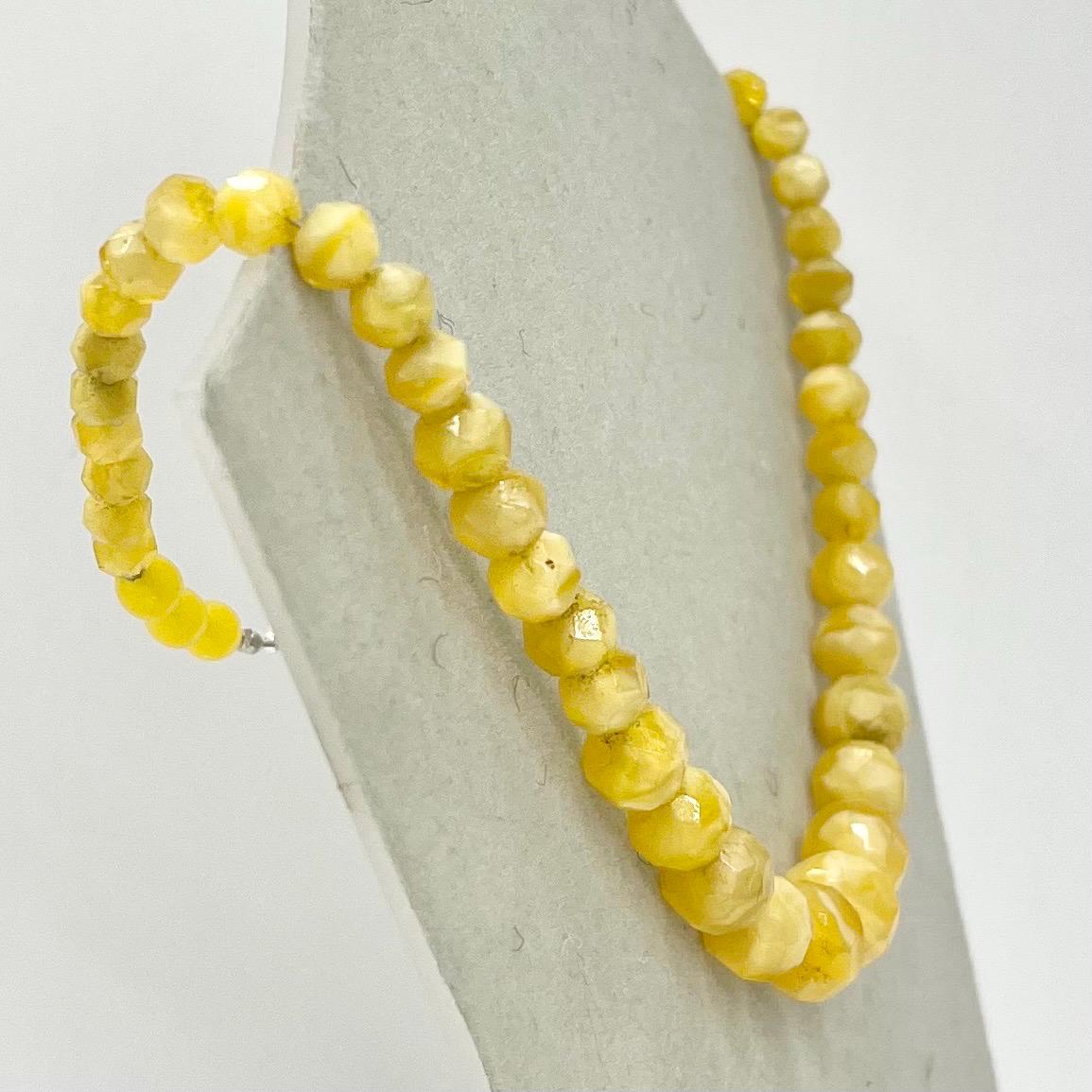 Vintage Yellow Uranium Glass Graduated Marbled Bead Necklace Bright Green UV Reactive Glow Jewellery 16” Long TheGreenGlassGemShop