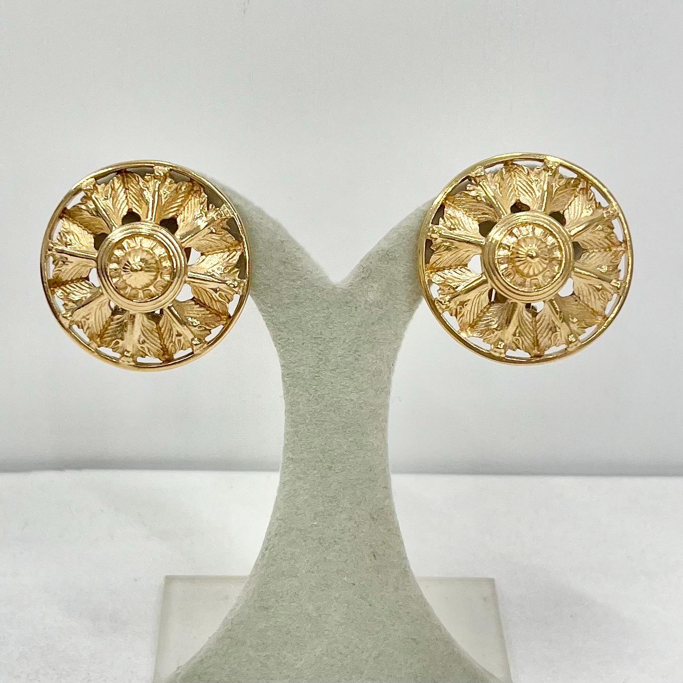 Vintage Gold Tone Round Etruscan Style Clip On Earrings 1970’s - 1980’s TheGreenGlassGemShop
