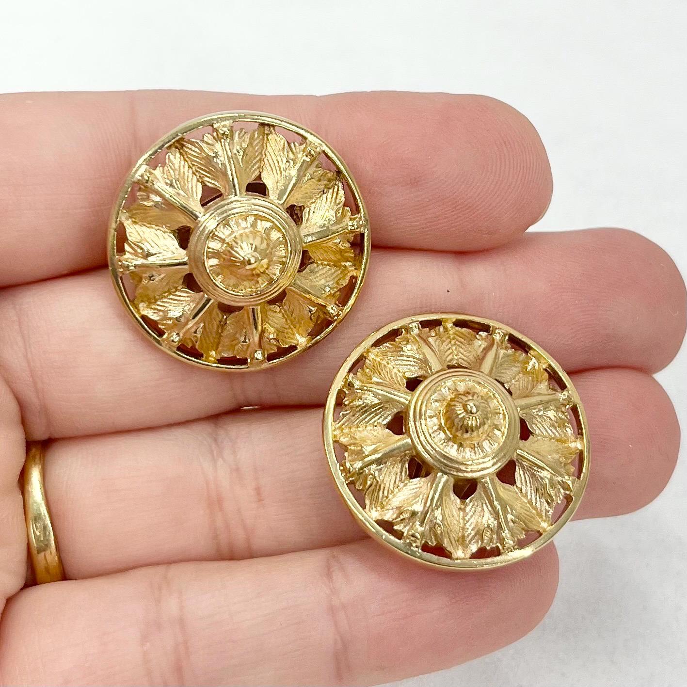 Vintage Gold Tone Round Etruscan Style Clip On Earrings 1970’s - 1980’s TheGreenGlassGemShop