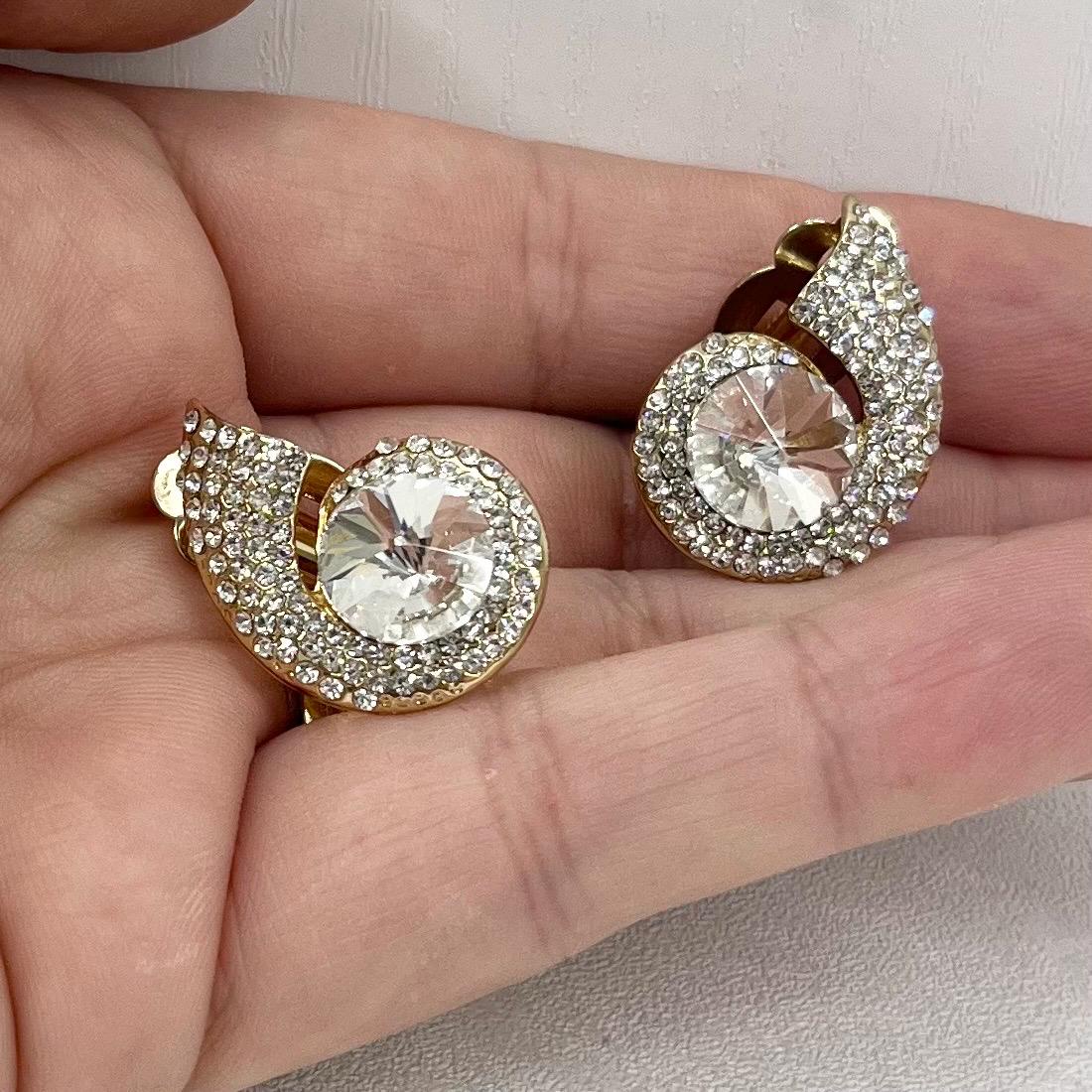 Stunning Vintage Clear Pave Crystal Gold Tone Rivoli Clip On Earrings Excellent Quality TheGreenGlassGemShop