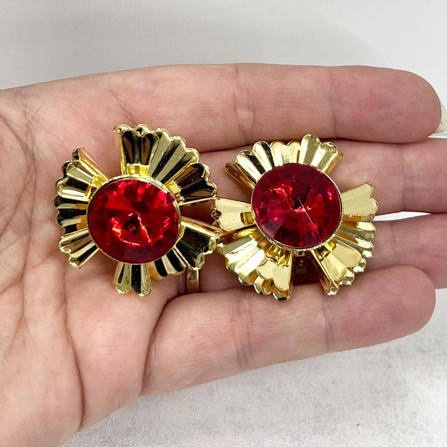 Vintage Gold Plate Oversized Red Centered Starburst Flower Clip On Earrings Hollywood Glamour Statement Earrings TheGreenGlassGemShop