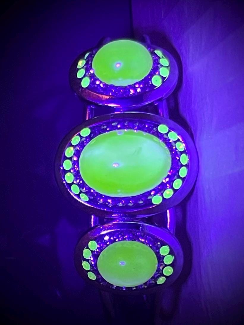 Vintage Yellow Uranium Glass Oval Czech Cabochon Bangle with Yellow Opal Crystals Silver Plated UV Reactive Glow Jewellery TheGreenGlassGemShop
