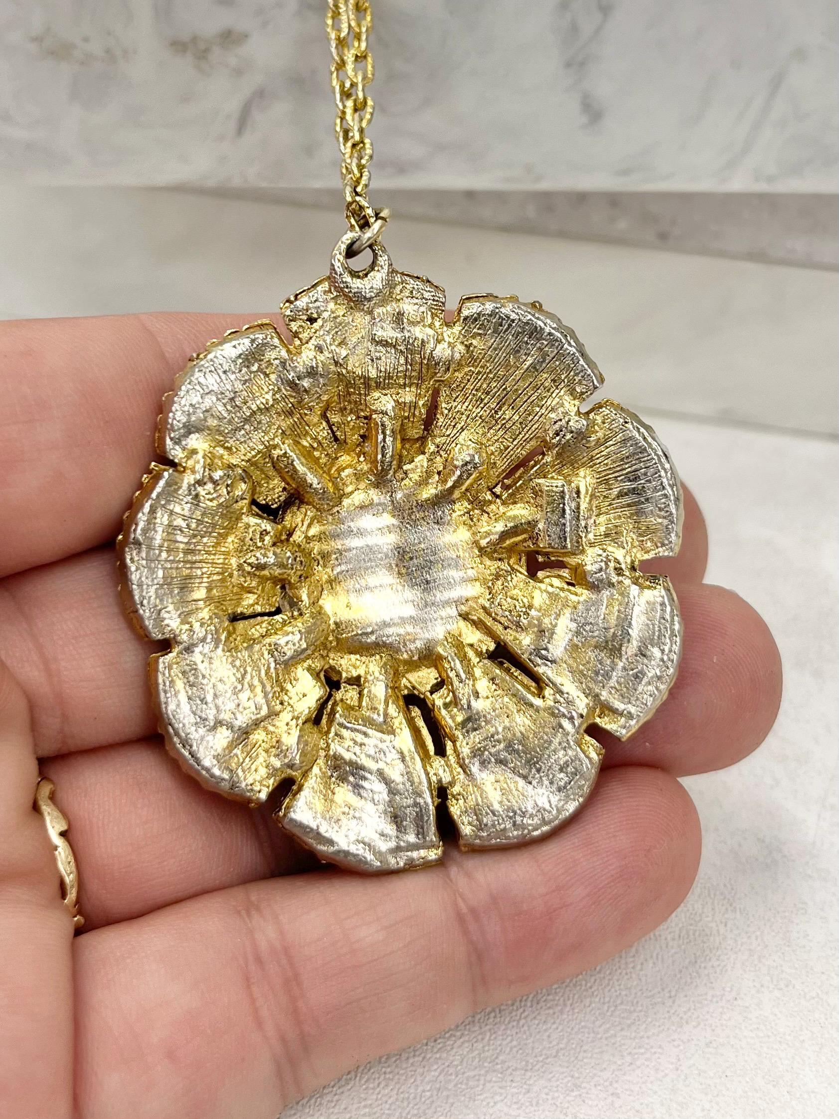 Vintage Celtic Scottish Style 1970‘s Blue Glass Striped Agate Gold Tond Pendant with a 28” Chain MillyOliverVintage
