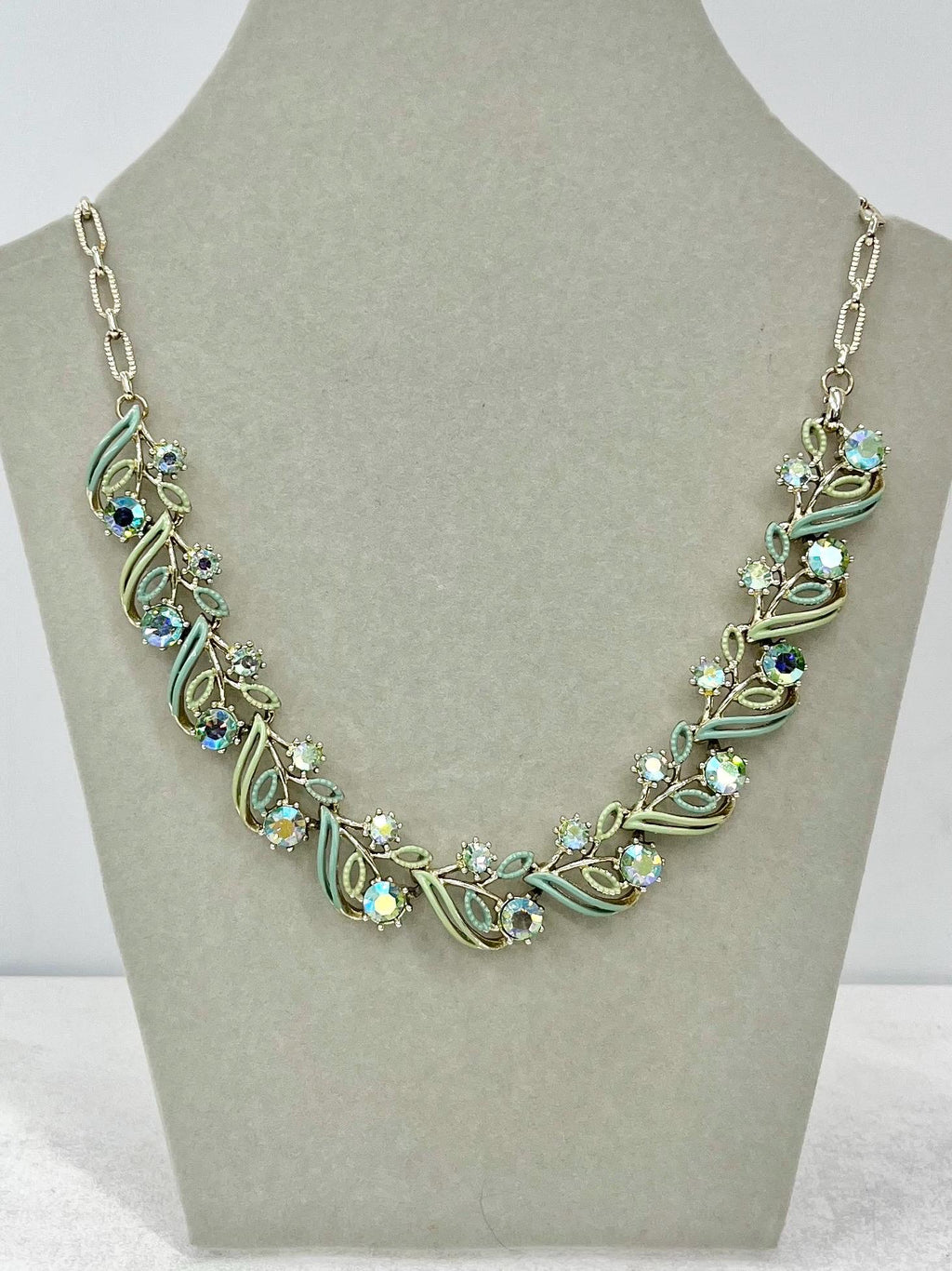 Vintage Enamelled Leafy Floral Design Gold Tone Choker Chain Necklace with Sparkling Green Crystals Excellent Quality Vintage Jewellery 17” MillyOliverVintage