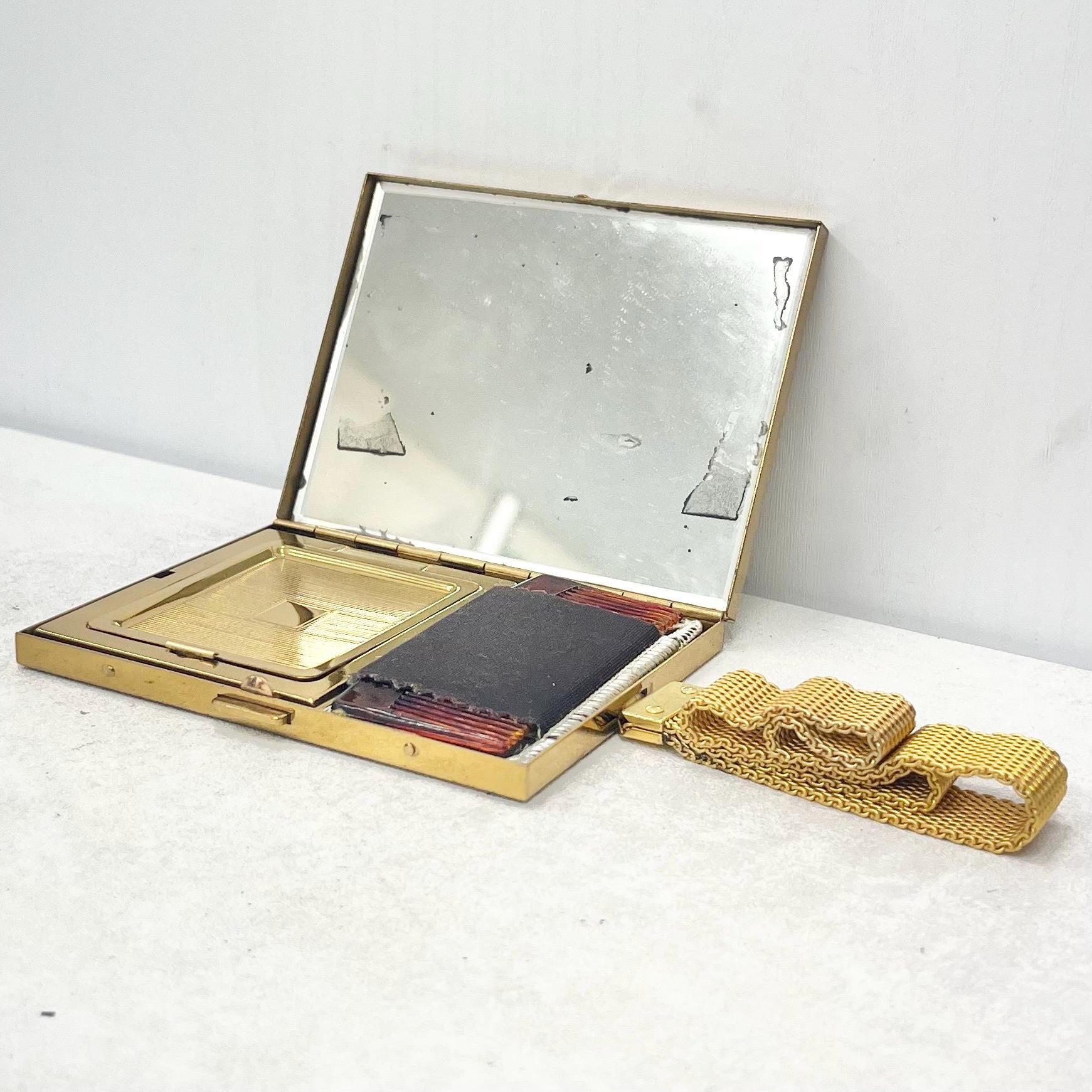 Vintage 1950’s 1960’s Gold Tone Basket Weave Compact Vanity Case with Mirror Powder Compact Comb Pouch & Handle TheGreenGlassGemShop