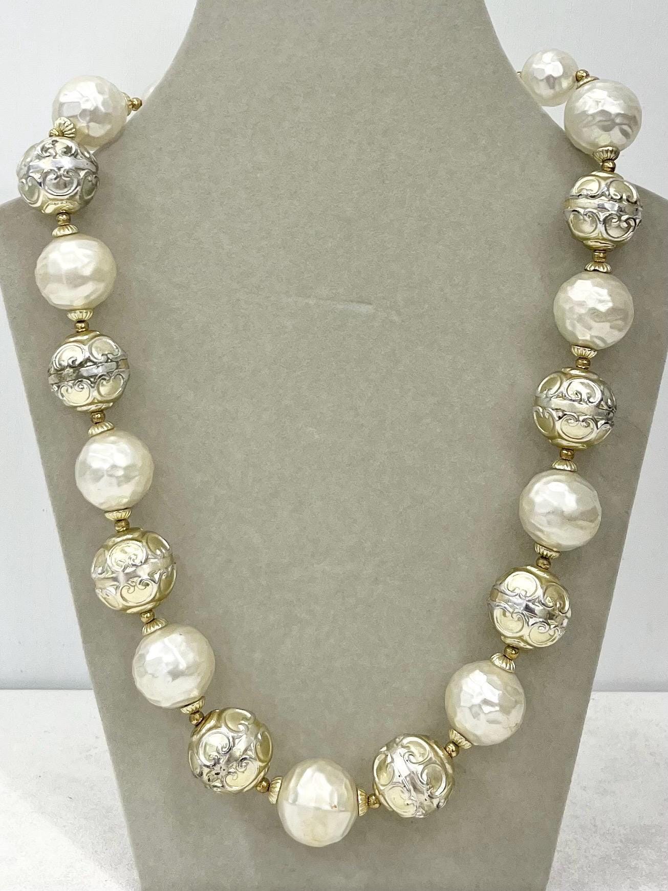 Vintage Chunky Cream & Gold Textured Acrylic Pearl Necklace 20” Long MillyOliverVintage