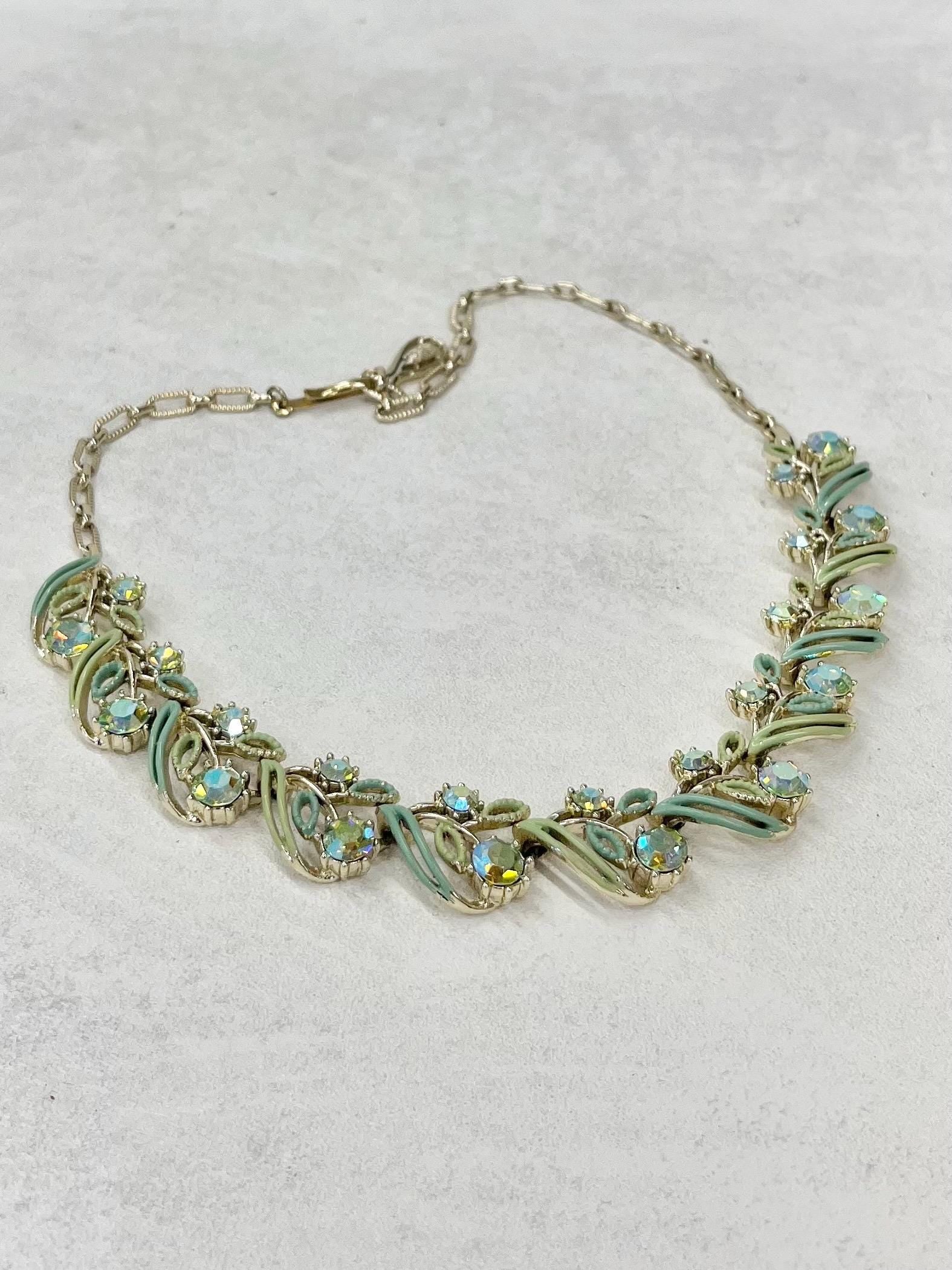 Vintage Enamelled Leafy Floral Design Gold Tone Choker Chain Necklace with Sparkling Green Crystals Excellent Quality Vintage Jewellery 17” MillyOliverVintage