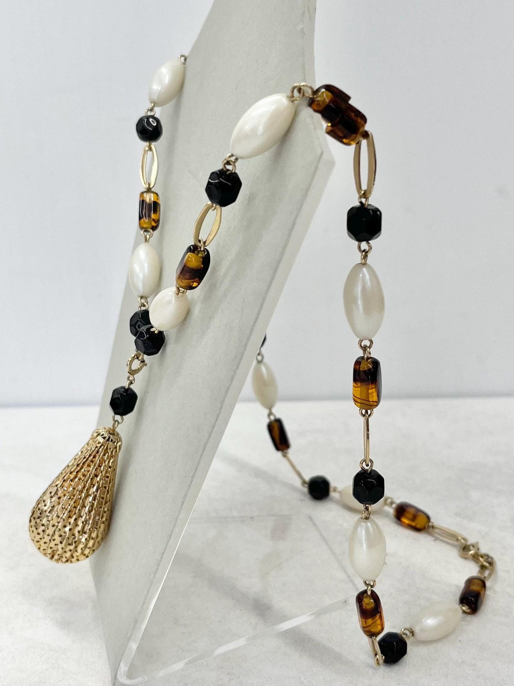 Vintage 1970’s Sarah Coventry Necklace Brown Black & Cream Pearl Beads with a Gold Tone Mesh Drop Pendant 26” Long with a 3” Drop MillyOliverVintage