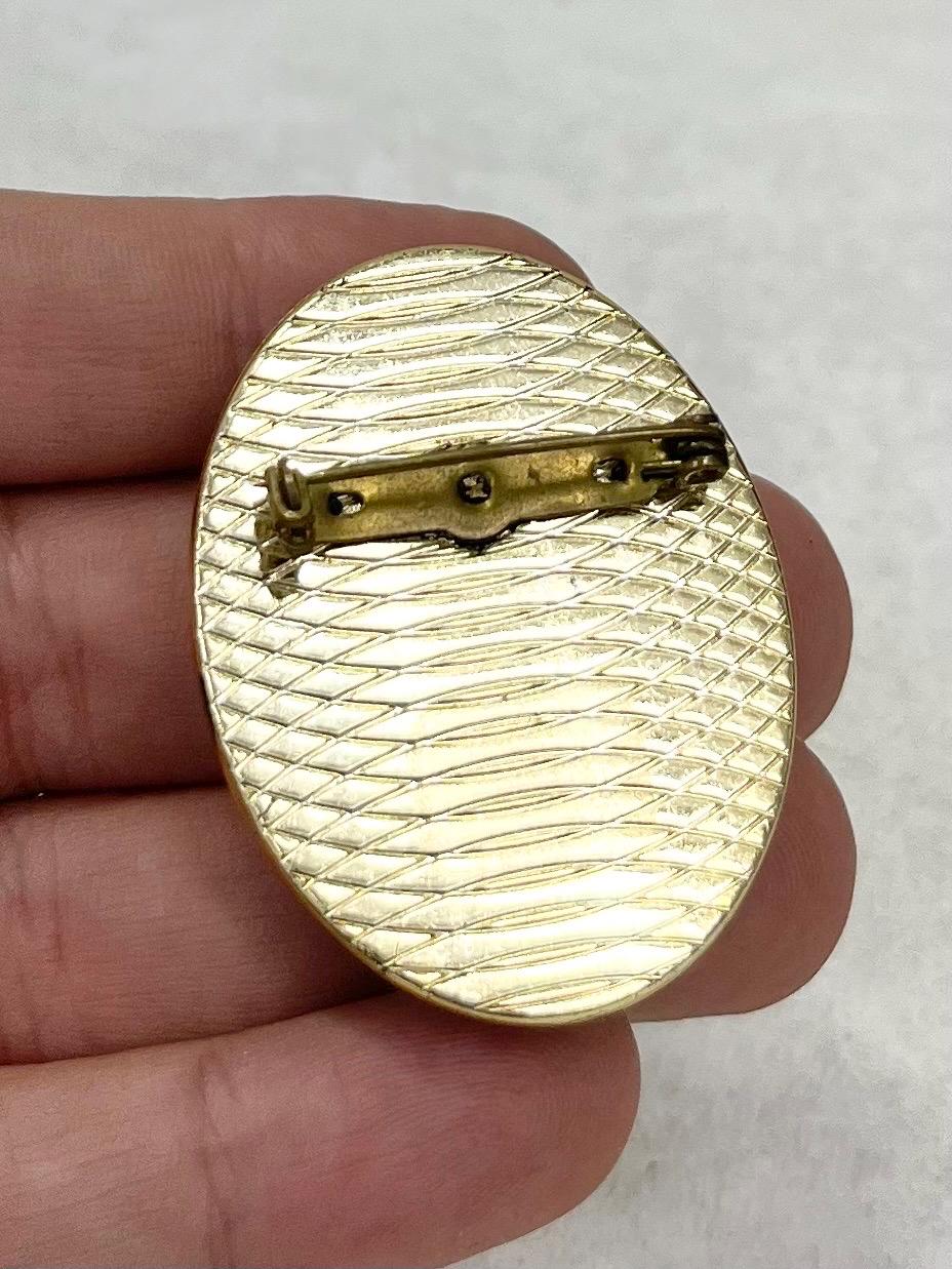 Vintage Large Faux Tortoiseshell Cameo Brooch in a Gold Tone Setting Victorian Style MillyOliverVintage