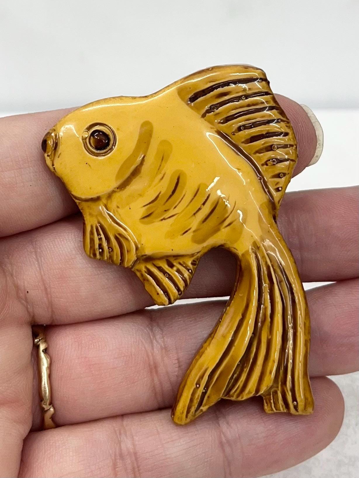 Vintage 1940’s 1950’s Yellow Acrylic / Plastic Fancy Goldfish Brooch MillyOliverVintage