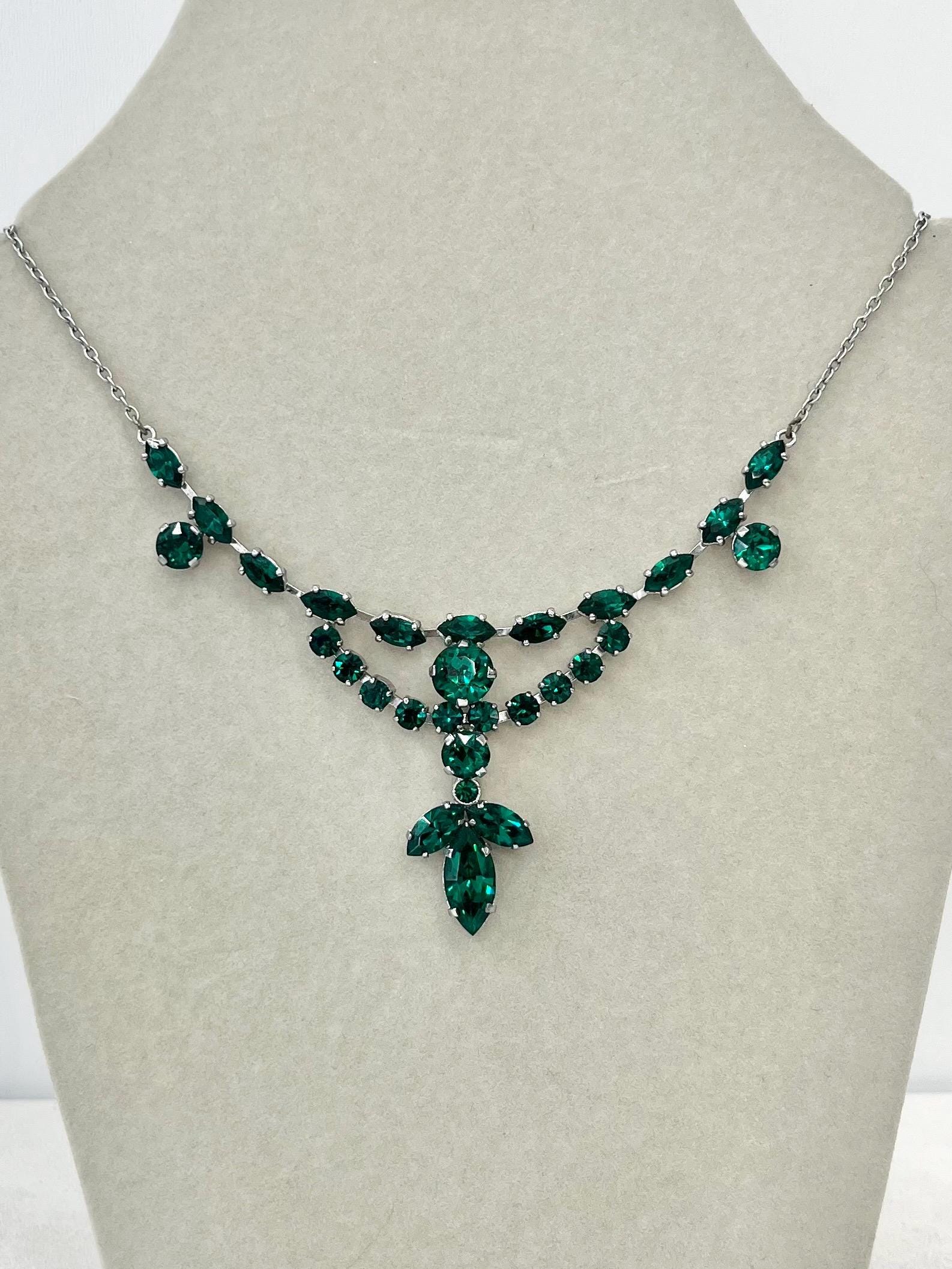 Vintage Silver Tone Emerald Green Paste Crystal Drop Necklace Beautifully Sparkling MillyOliverVintage