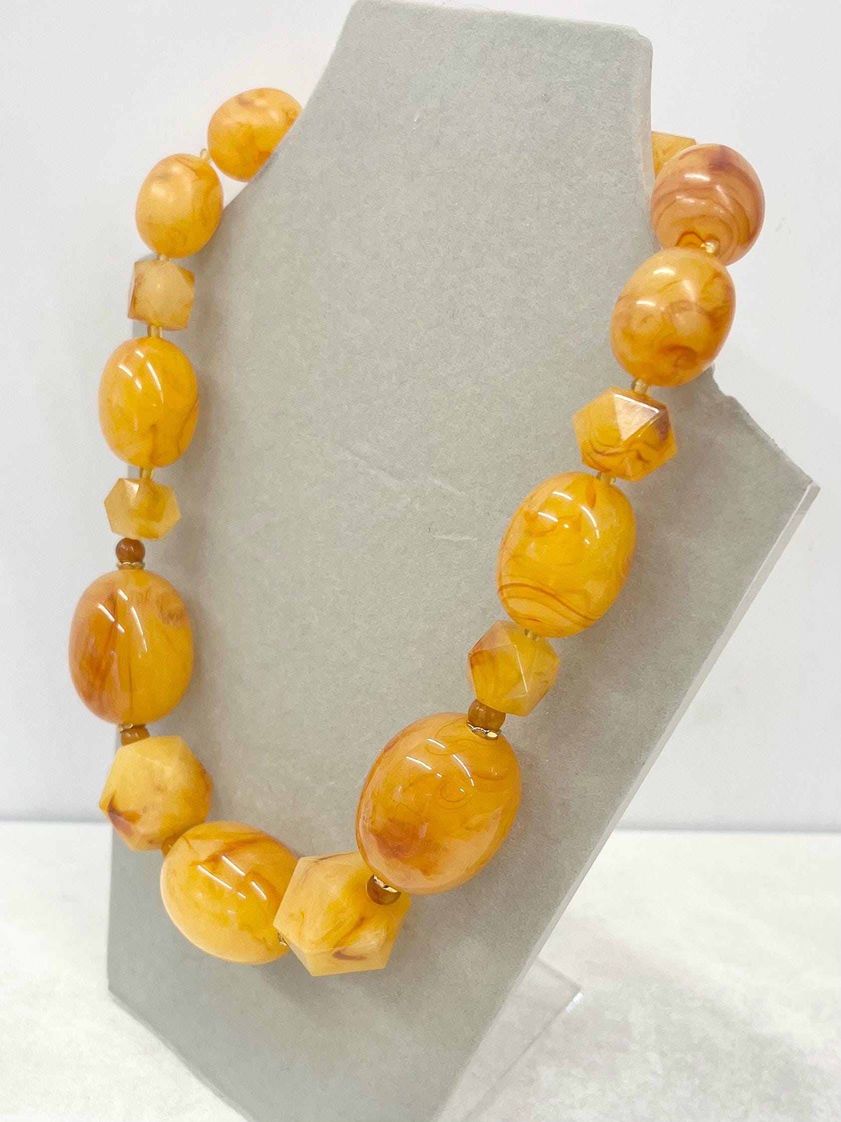 Vintage Two Tone Amber Marbled Acrylic / Lucite / Plastic Chunky Bead Necklace 17” Long MillyOliverVintage