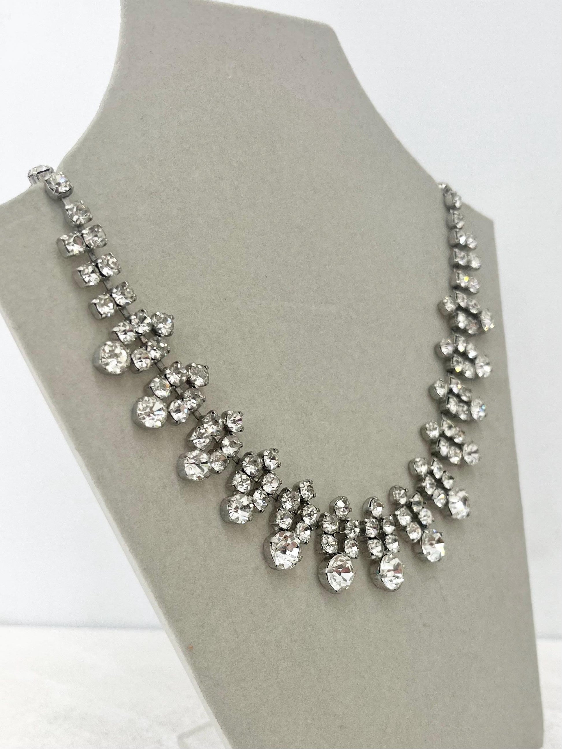 Vintage Silver Tone Clear Crystal Diamante Droplet Necklace 1960’s Beautifully Sparkling MillyOliverVintage