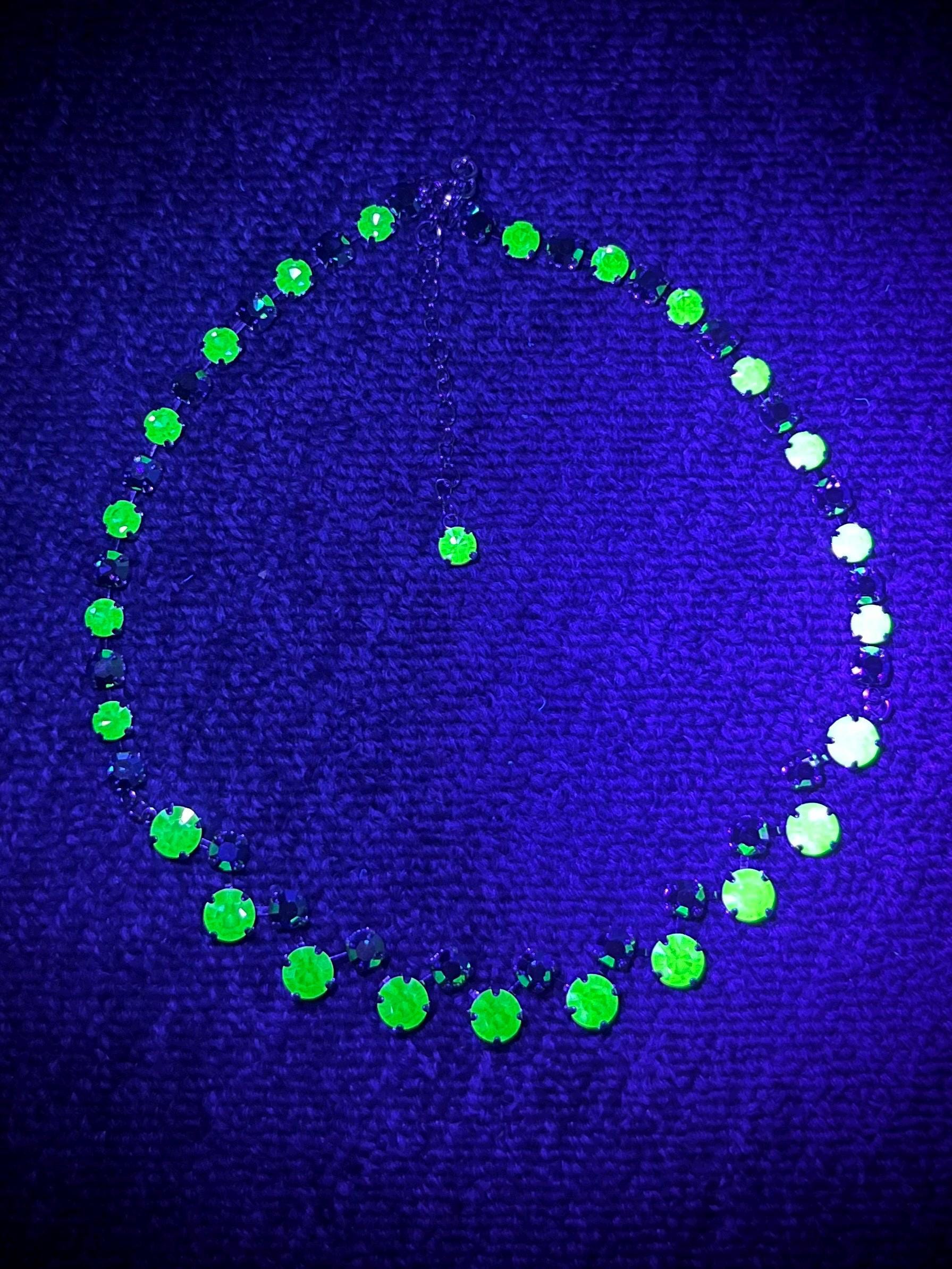 Swarovski Crystal Chaton Green Uranium & Emerald Crystal Necklace Silver Plate UV Reactive Glow MillyOliverVintage