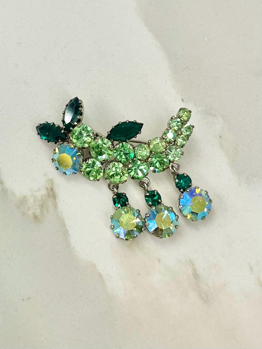 Vintage Green Uranium Glass Crystal Drop Brooch Silver Tone with a UV Reactive Glow UV Jewellery MillyOliverVintage