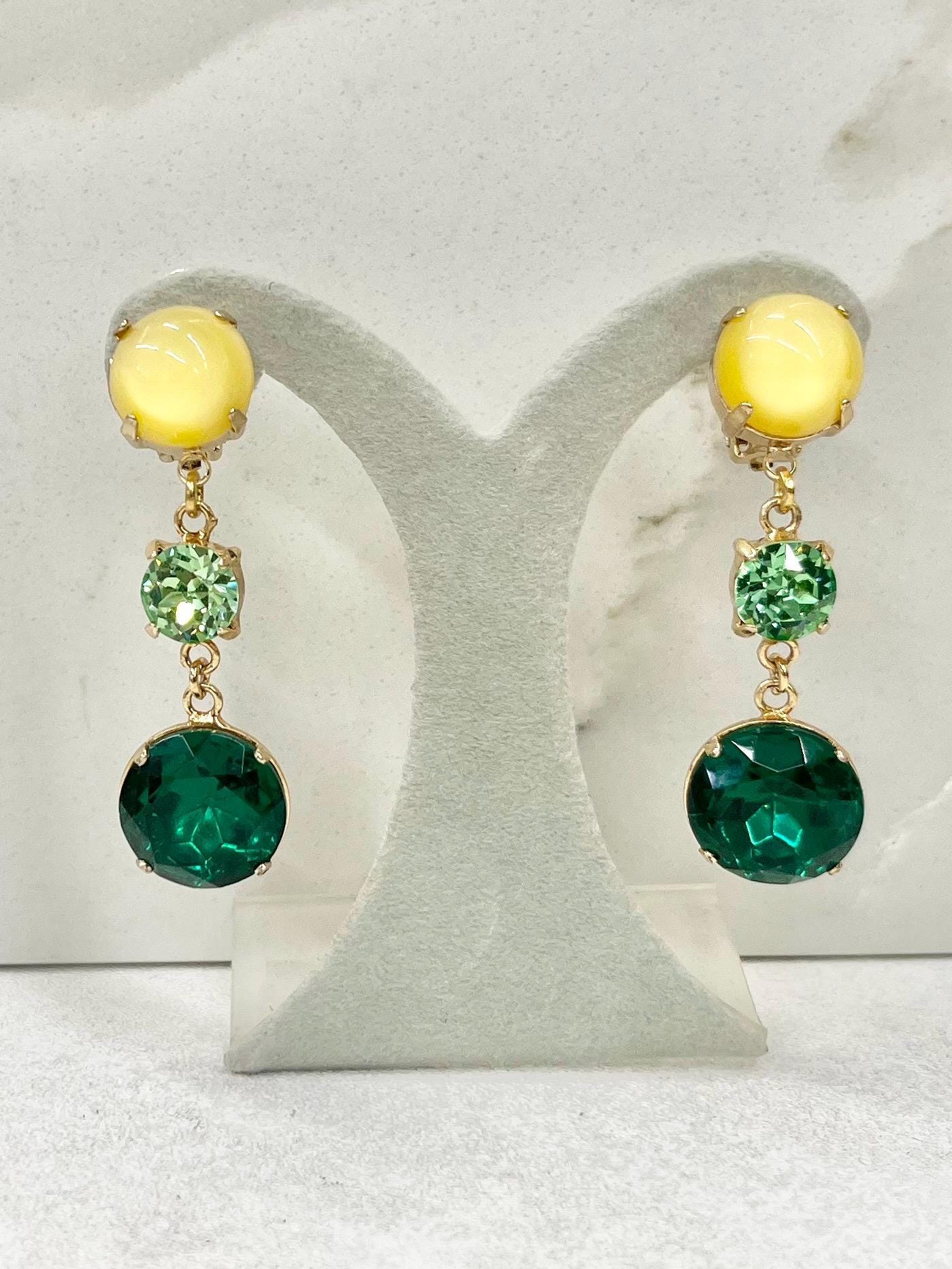 Yellow & Green Uranium Crystal Gold Tone Drop Clip On Earrings UV Reactive Glowing Statement Jewellery MillyOliverVintage