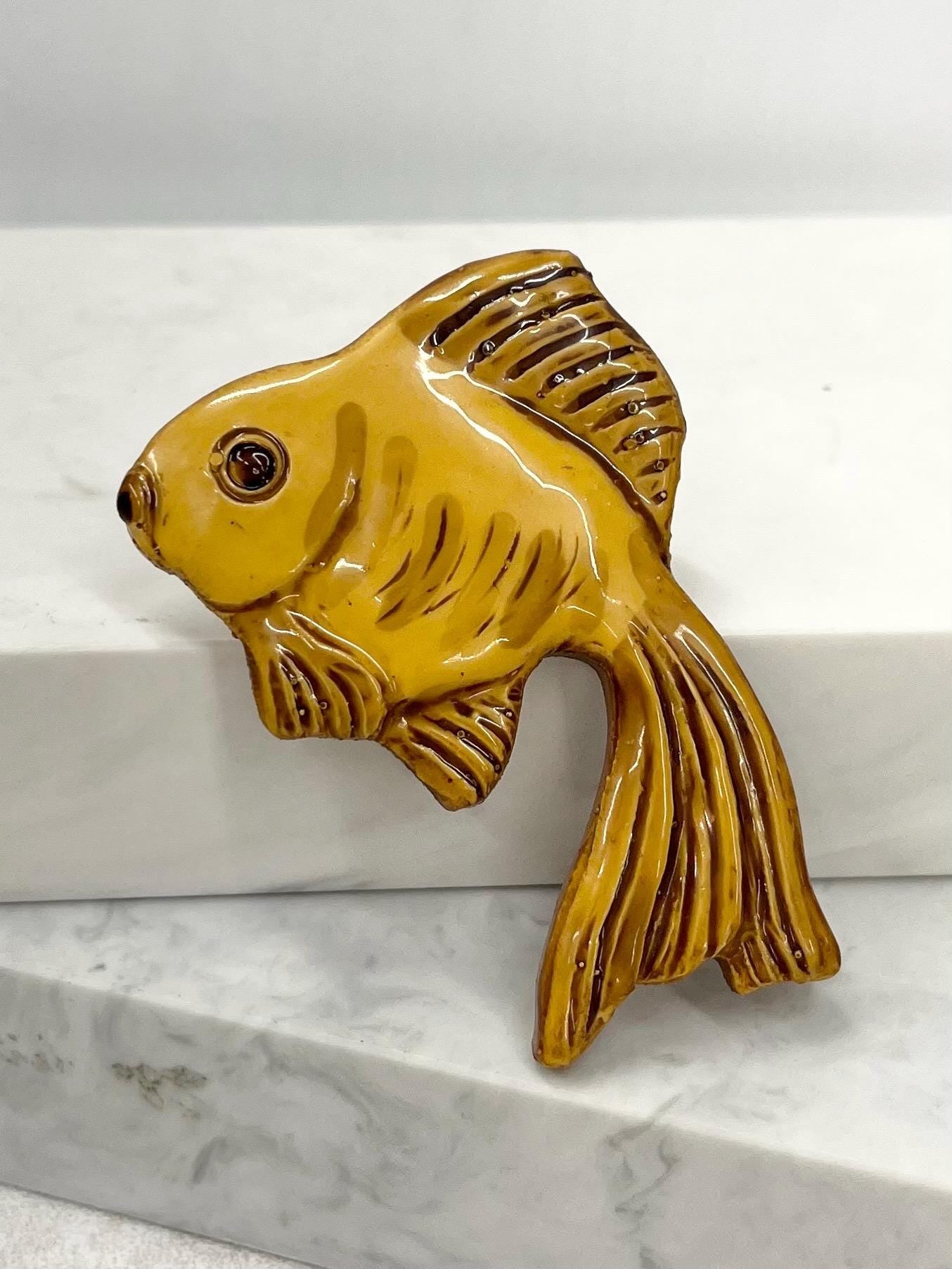 Vintage 1940’s 1950’s Yellow Acrylic / Plastic Fancy Goldfish Brooch MillyOliverVintage