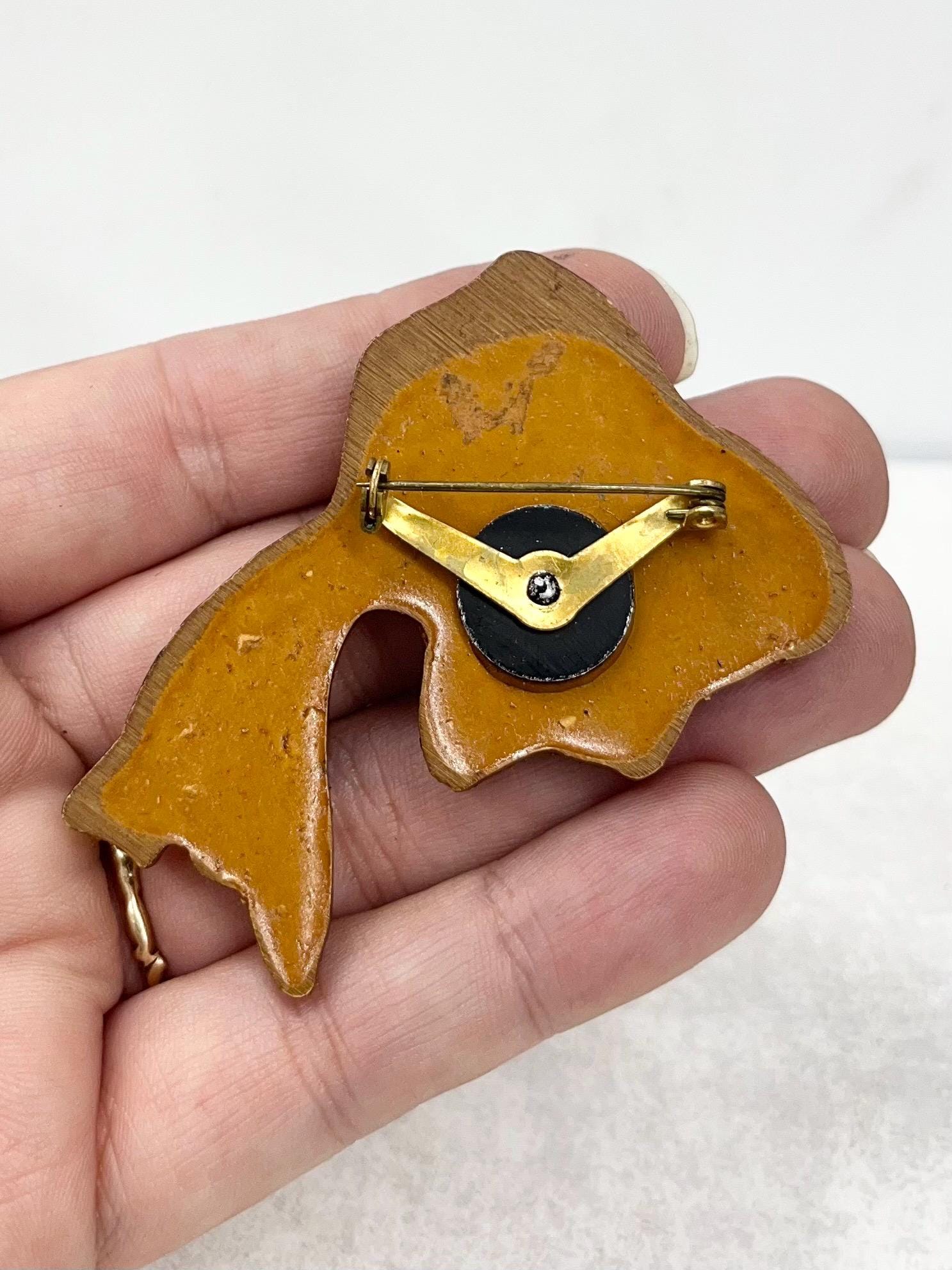 Vintage 1940’s 1950’s Yellow Acrylic / Plastic Fancy Goldfish Brooch MillyOliverVintage