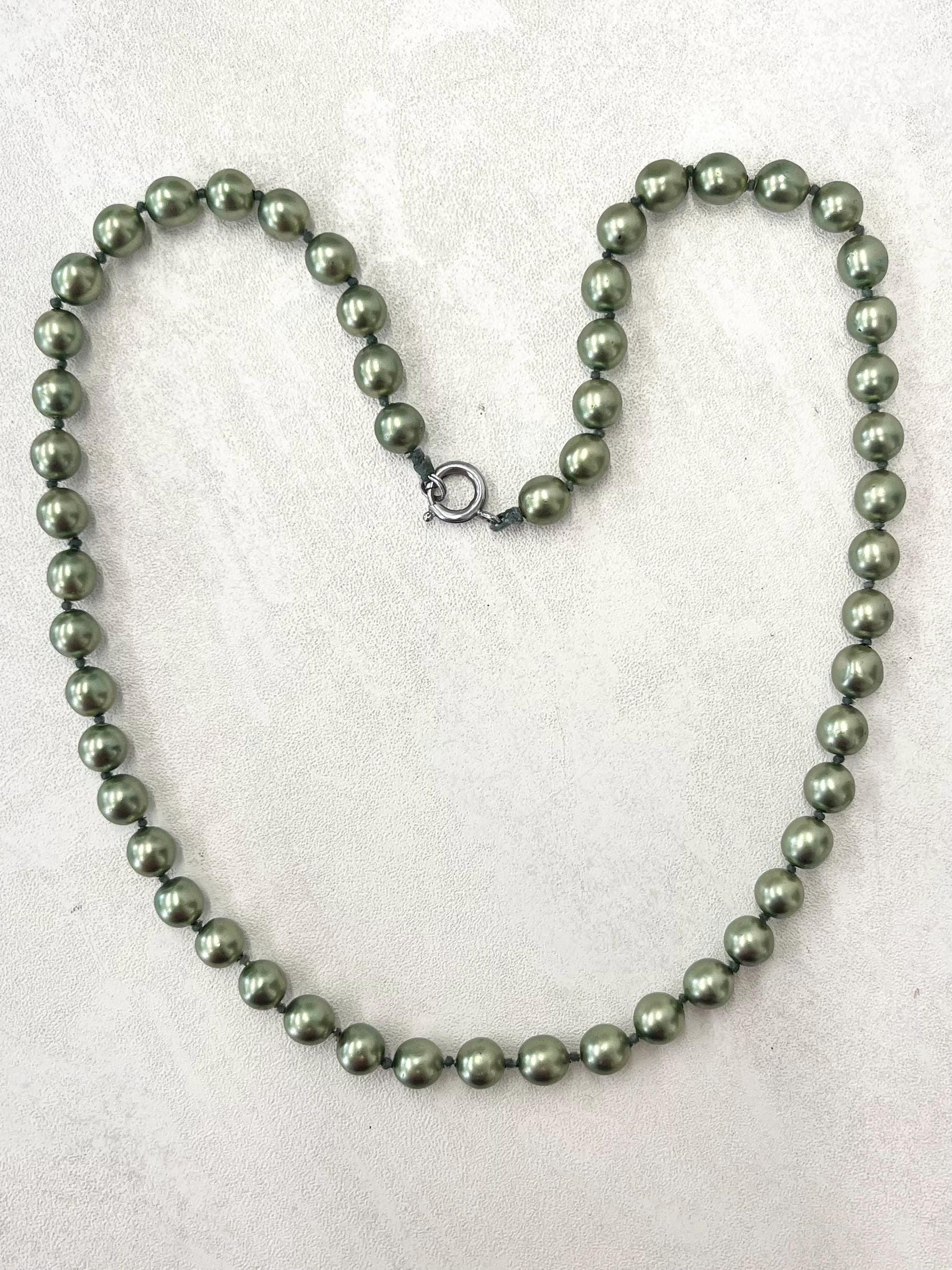 Vintage Handmade 21” Green Glass Pearl Bead Hand Knotted Necklace MillyOliverVintage