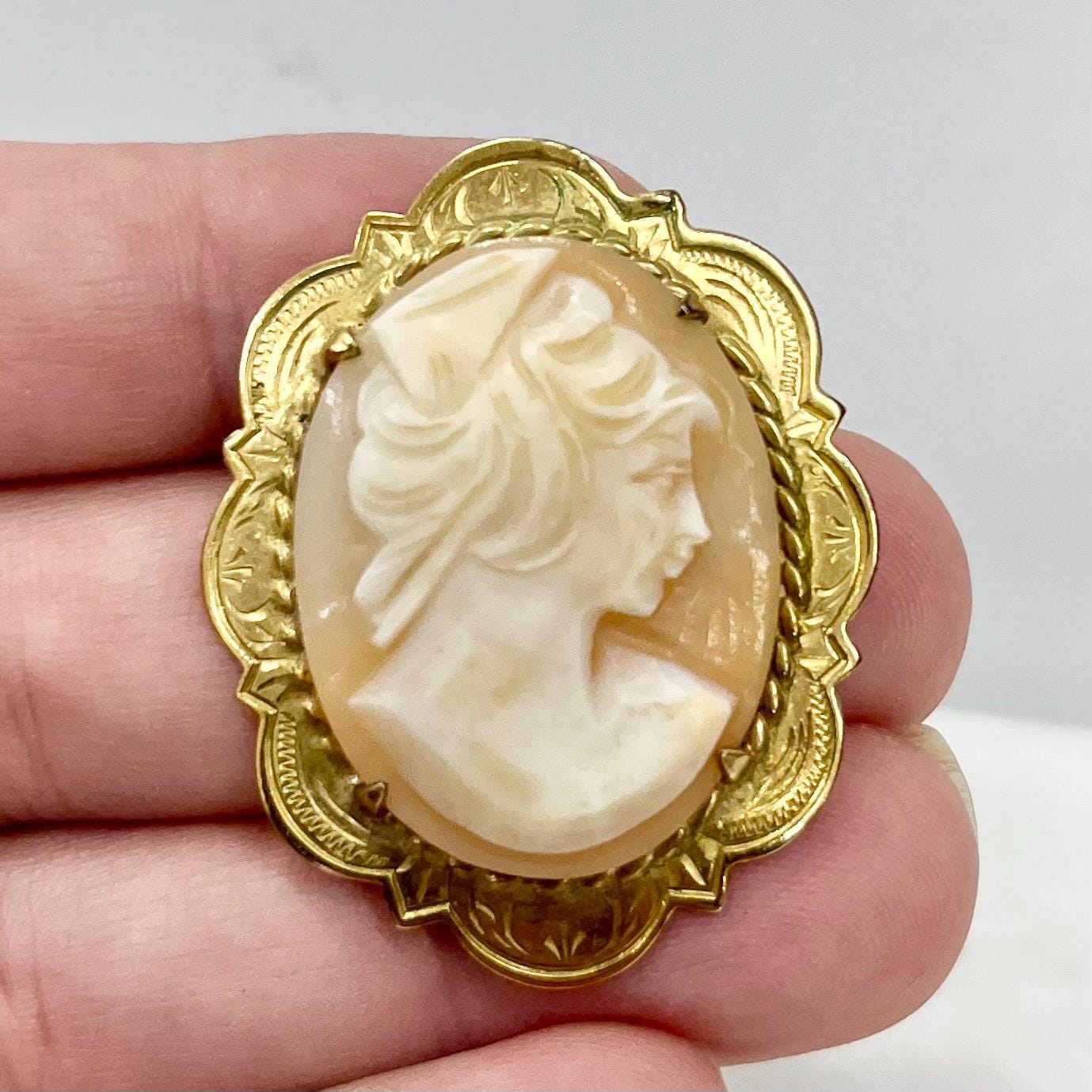 Antique Victorian Yellow Metal Beautifully Engraved Shell Cameo Brooch MillyOliverVintage