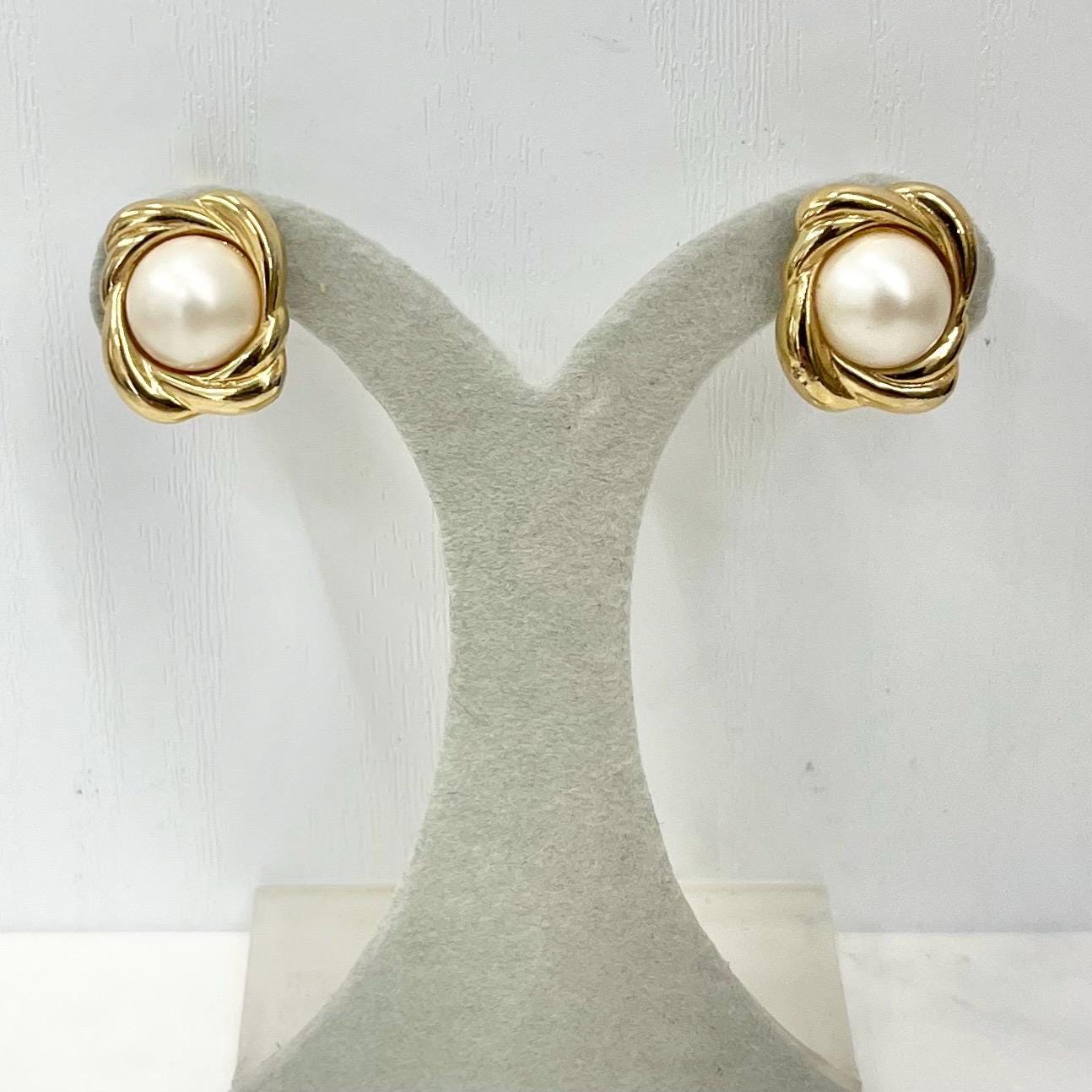 Vintage Trifari Gold Plate & Faux Pearl Clip On Earrings Hollywood Glamour MillyOliverVintage