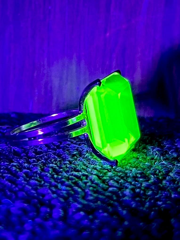 Vintage Uranium Glass Huge Emerald Rectangle Cut Crystal Dress Ring in Yellow / Gold Metal size O Super Bright Glow Under UV Light MillyOliverVintage