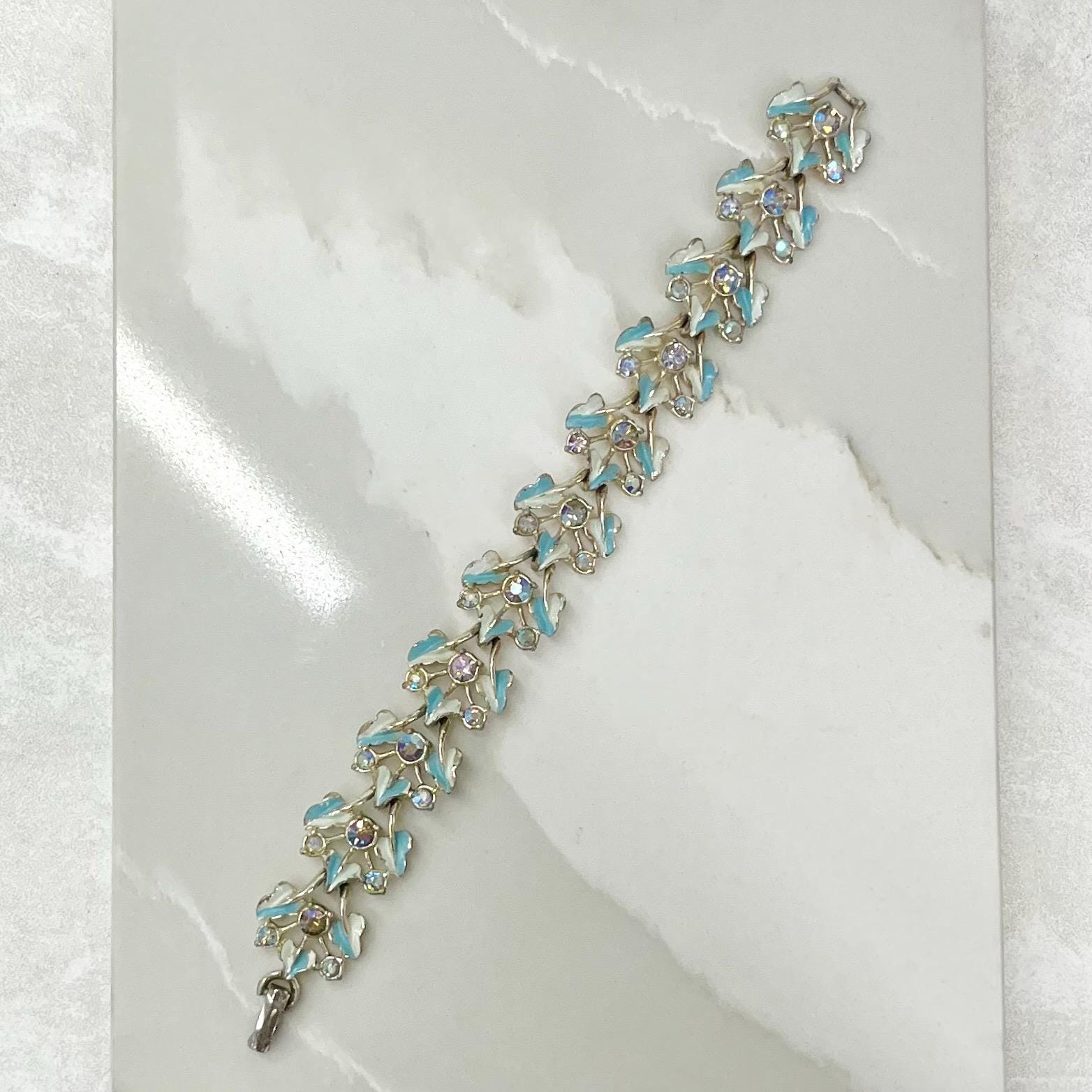 Vintage Turquoise Blue Aurora Borealis & Enamel 1970’s Leaf Link Silver Tone Bracelet MillyOliverVintage