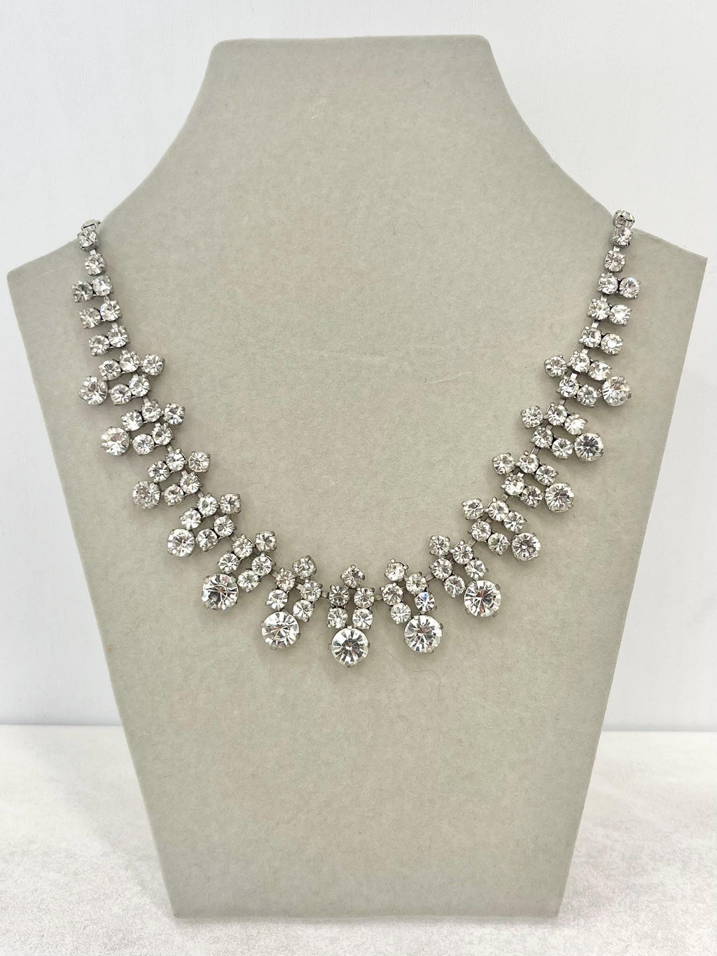 Vintage Silver Tone Clear Crystal Diamante Droplet Necklace 1960’s Beautifully Sparkling MillyOliverVintage