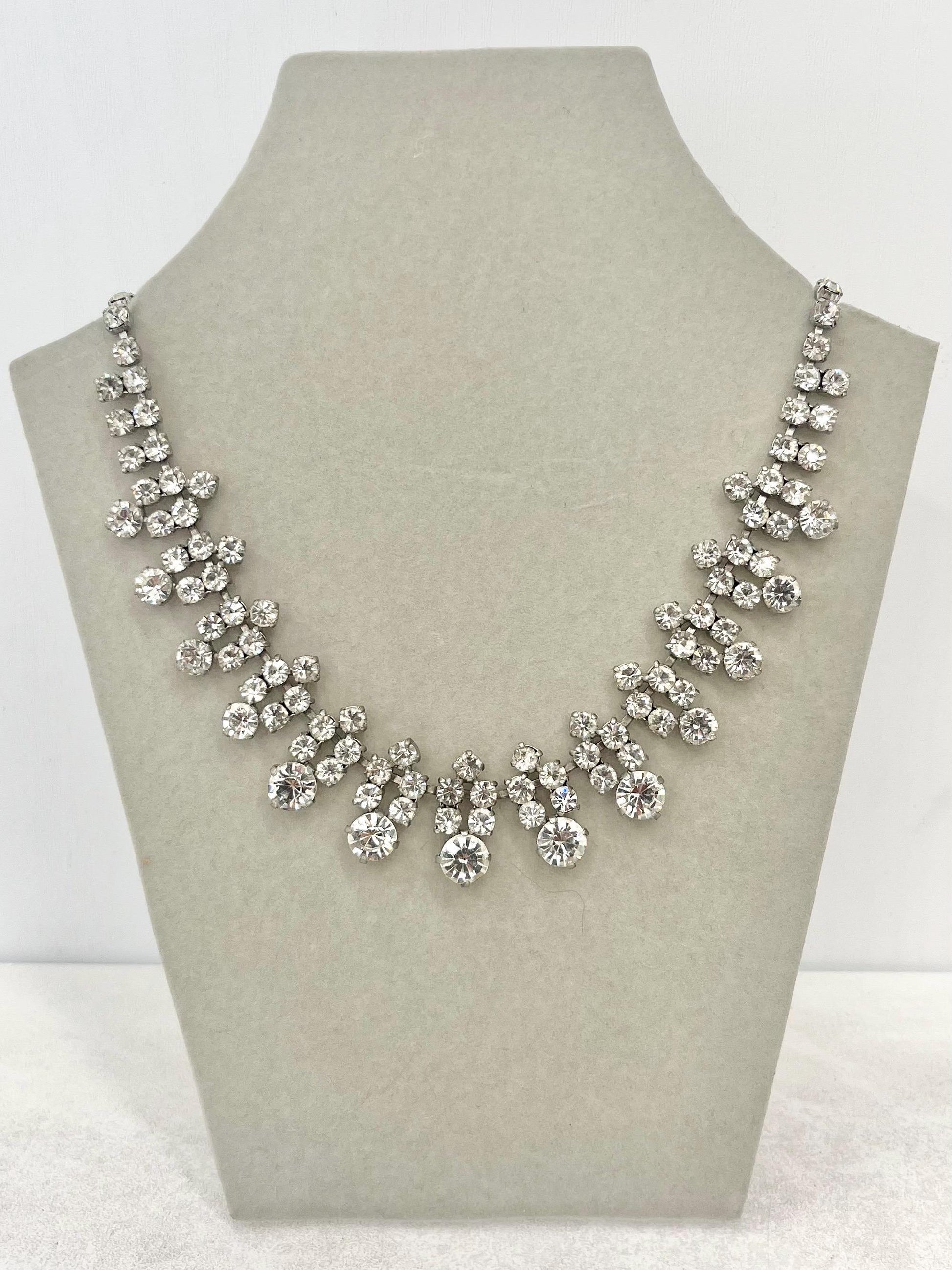 Vintage Silver Tone Clear Crystal Diamante Droplet Necklace 1960’s Beautifully Sparkling MillyOliverVintage
