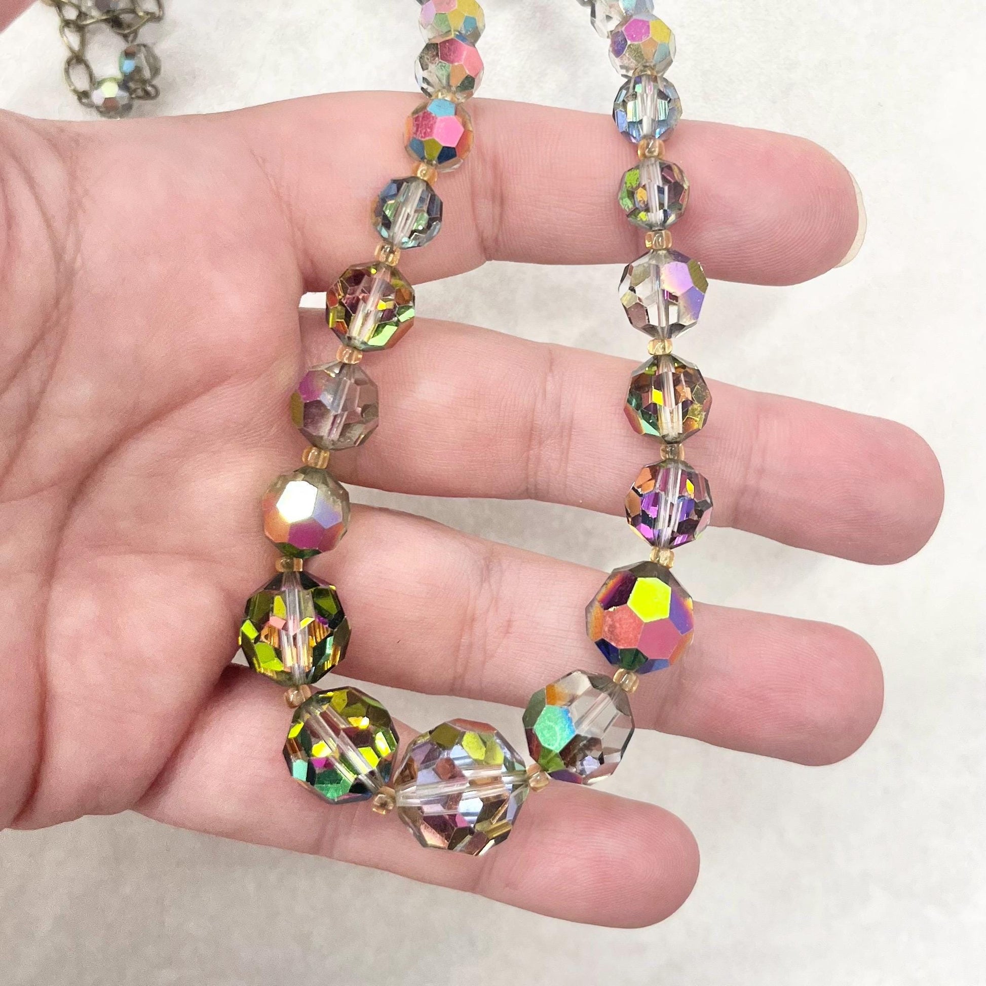 Vintage 1940’s - 1950’s Vitrail Aurora Borealis Graduated Austrian Crystal Bead Necklace 16” with a 2” extender MillyOliverVintage