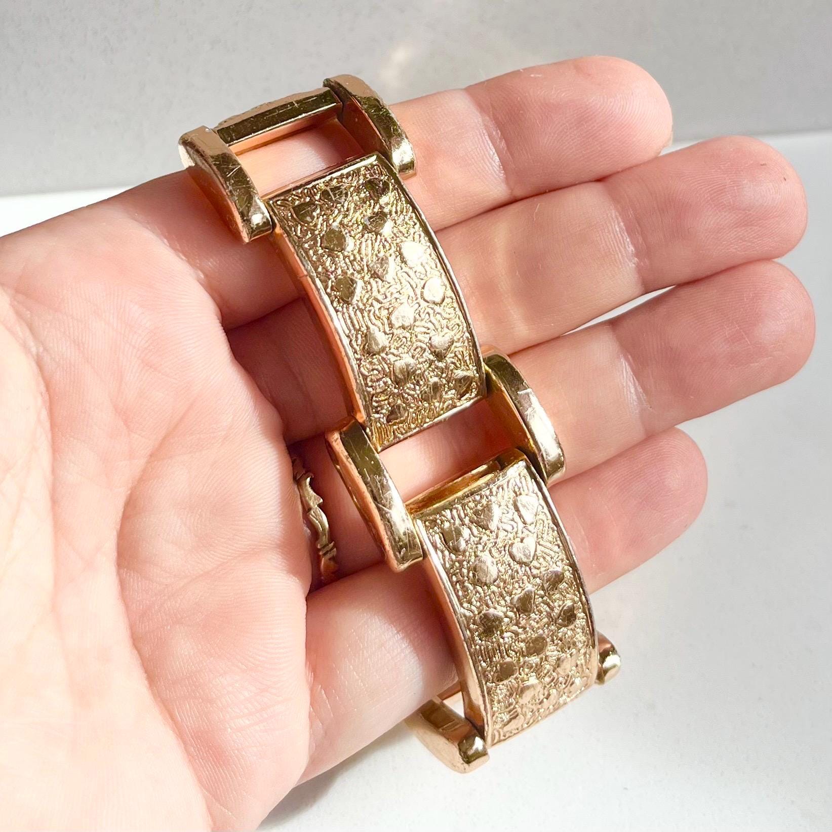 Vintage Globus 1970’s 1980’s Rose Gold Tone Heart Embossed Wide Link Bracelet MillyOliverVintage