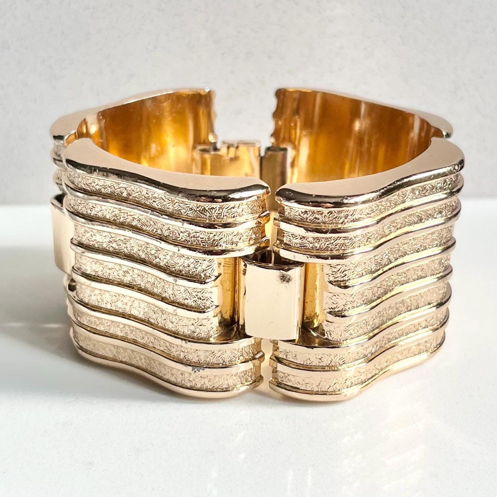 Vintage Globus 1970’s 1980’s Rose Gold Tone Textured Wide Link Cuff Bracelet MillyOliverVintage