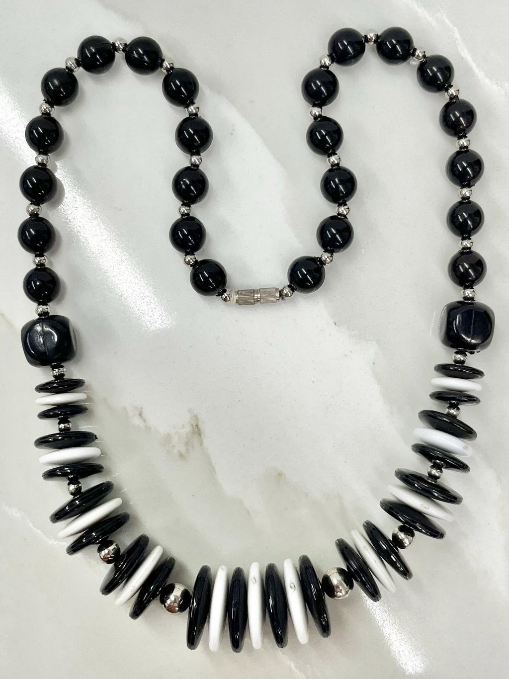 Vintage Black & White Acrylic / Plastic Disc Bead Necklace - 21" MillyOliverVintage