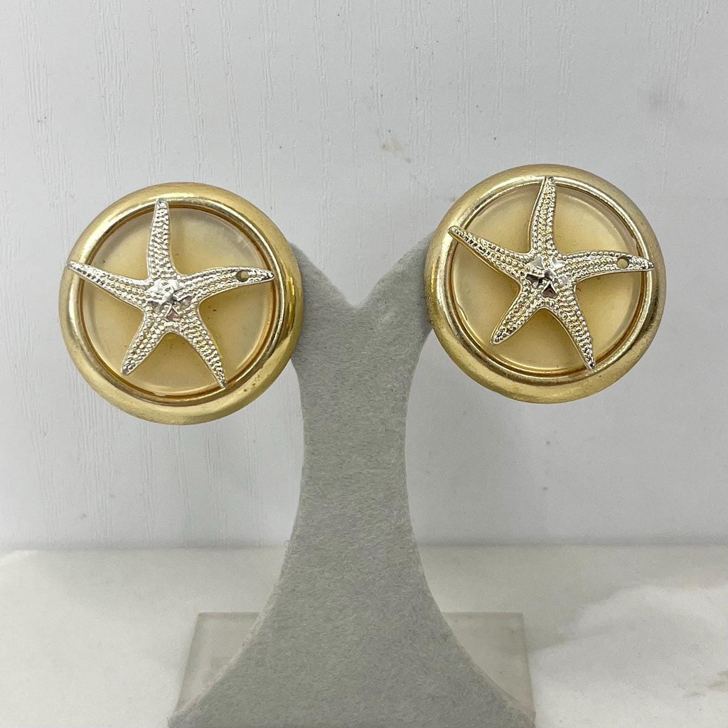 Vintage Round Gold Tone Large Lightweight Starfish Clip On Earrings 1970’s - 1980’s MillyOliverVintage