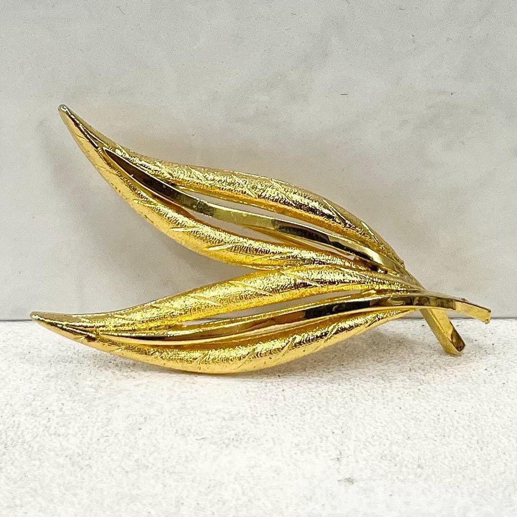 Vintage Leaf Shaped Textured Gold Plated Brooch MillyOliverVintage
