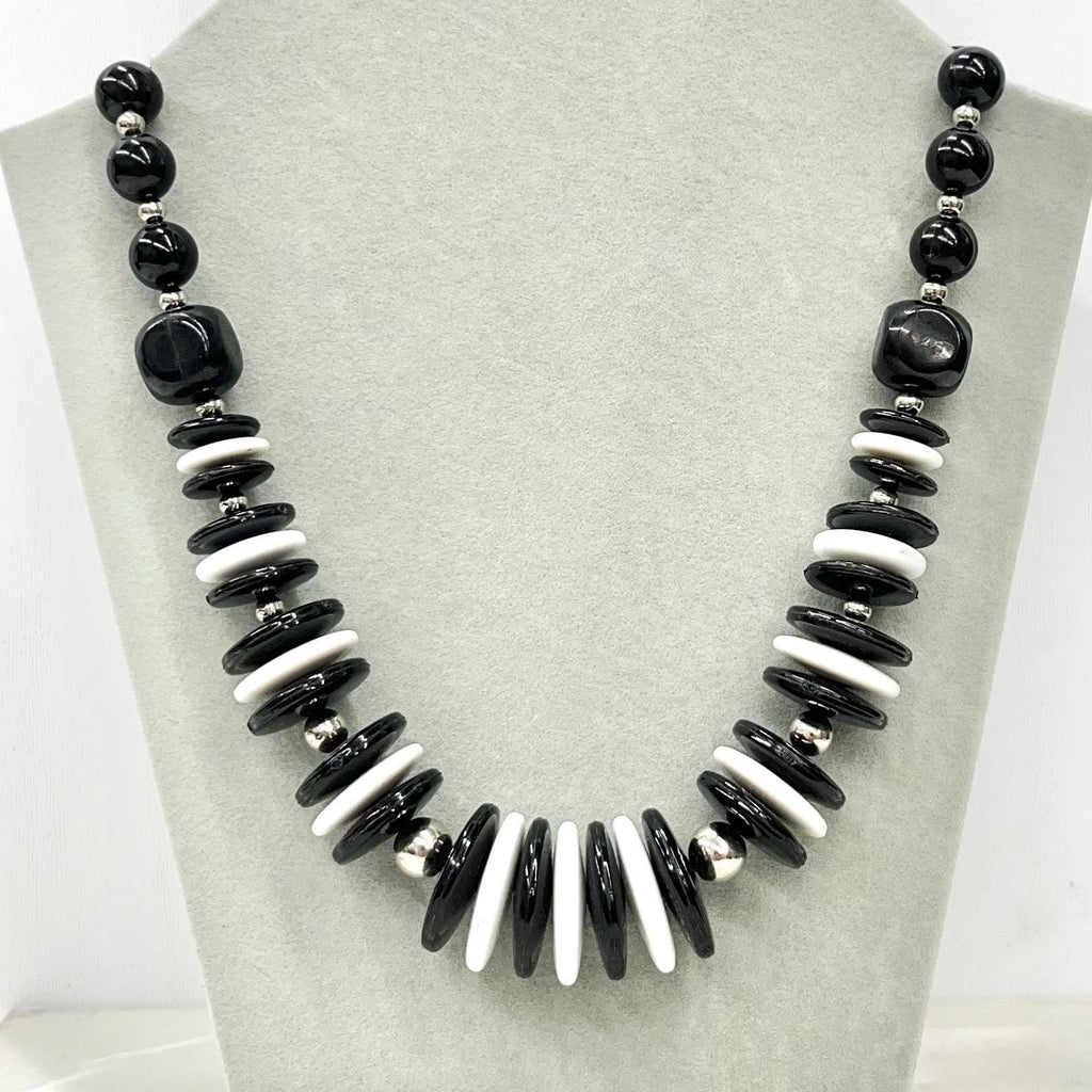 Vintage Black & White Acrylic / Plastic Disc Bead Necklace - 21" MillyOliverVintage